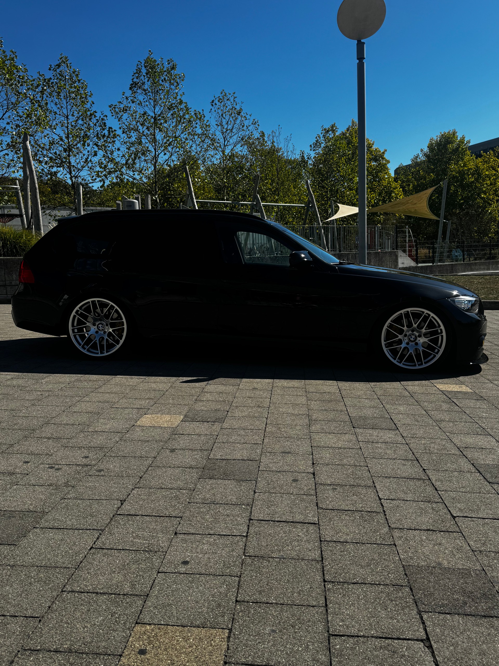 BMW 330d xDrive Touring Steptronic-image-2