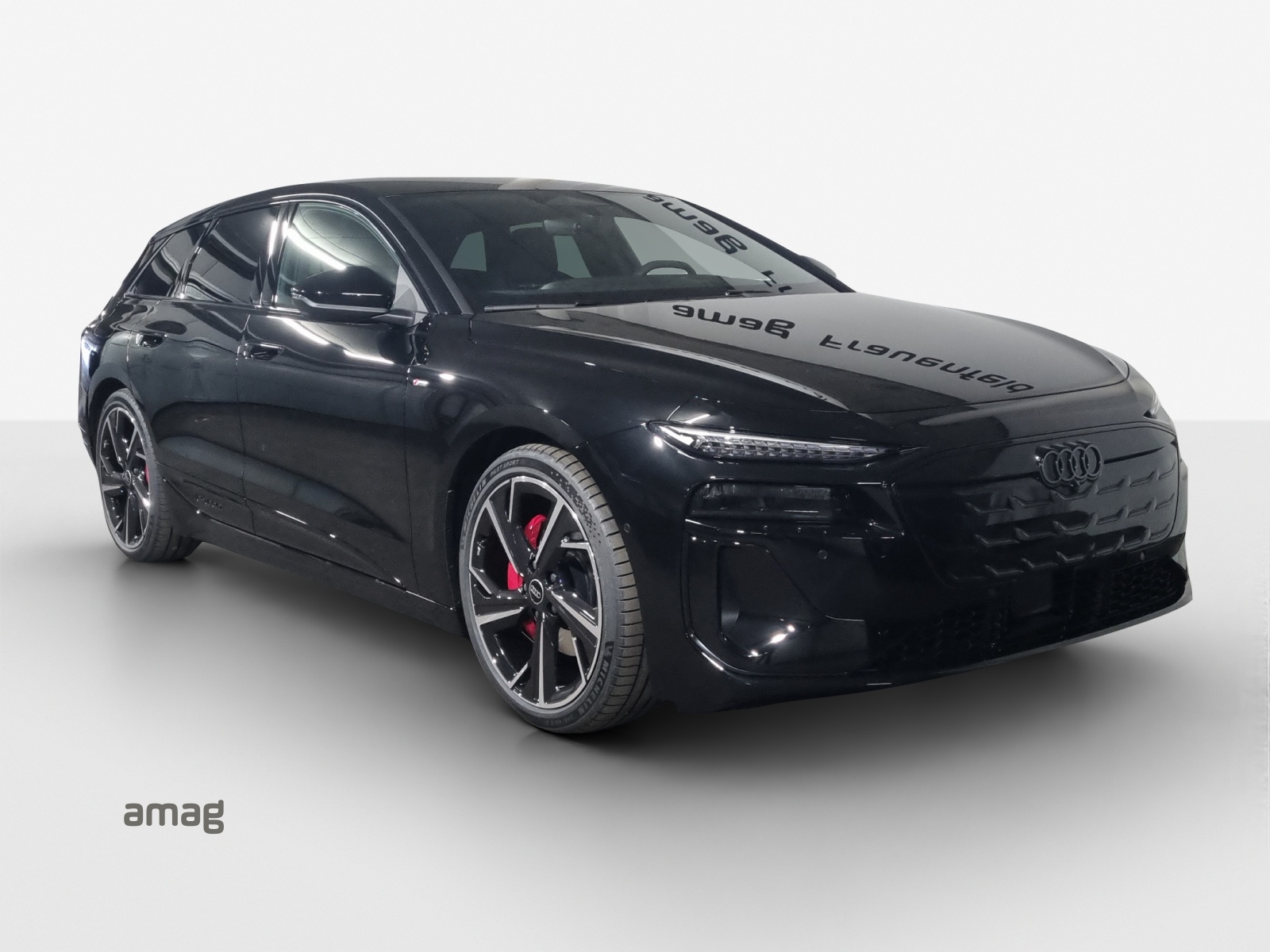 AUDI A6 Avant e-tron quattro-image-5
