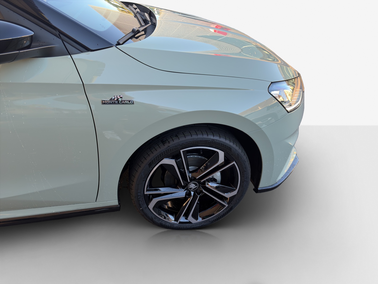 SKODA Fabia 1.0 TSI Monte Carlo DSG-image-14