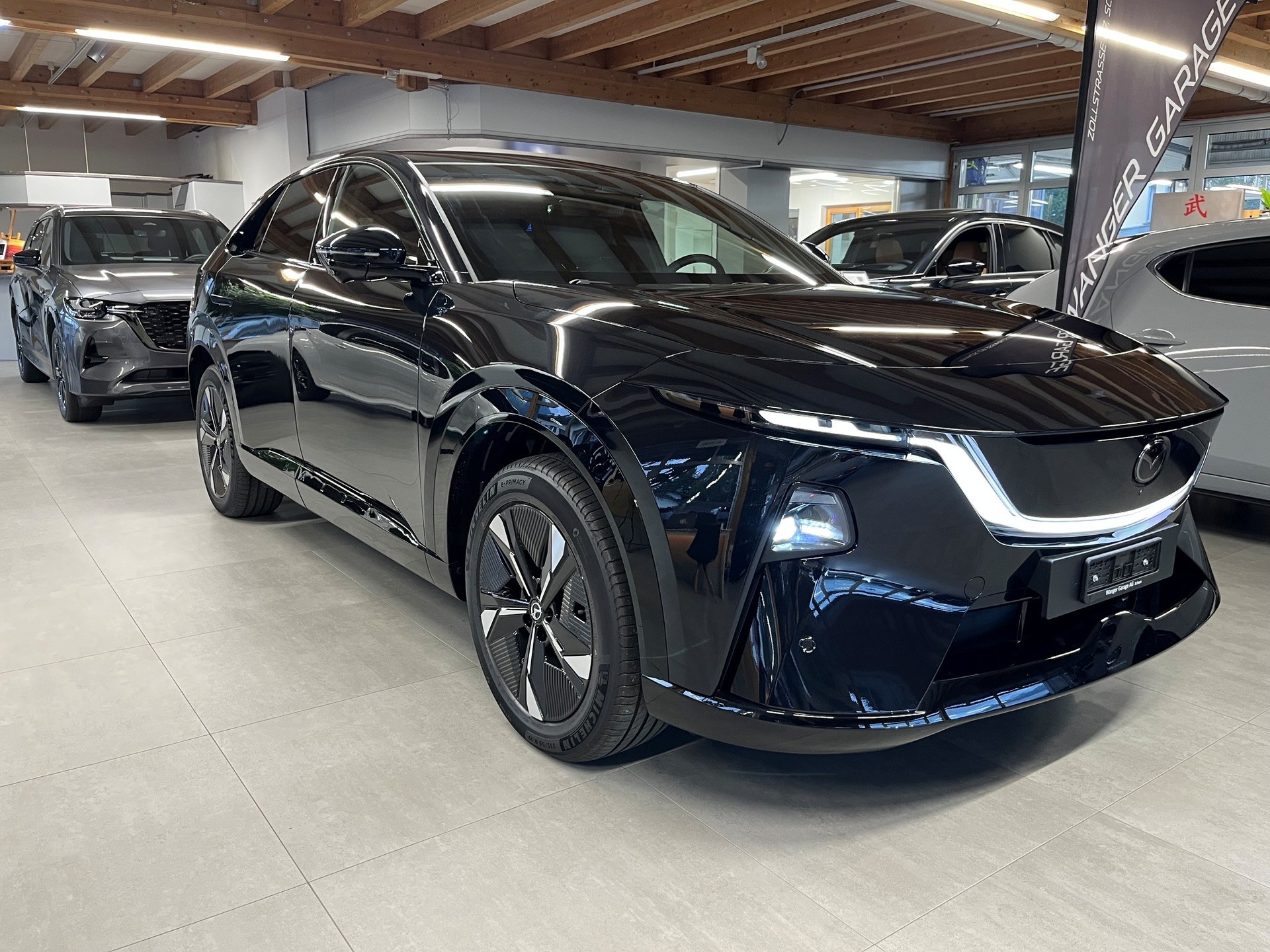 MAZDA CX-6e 68,8 kWh Takumi-image-0