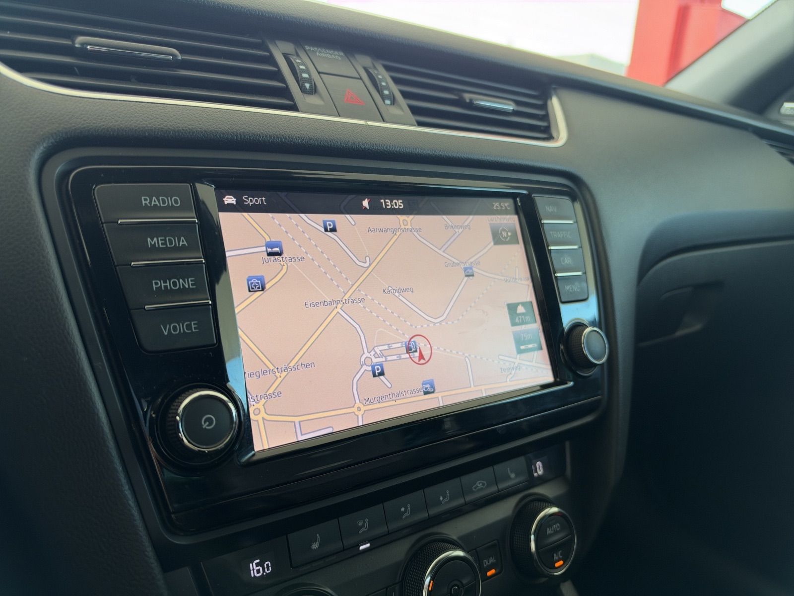 SKODA Octavia Combi 2.0 TDI RS DSG-image-13