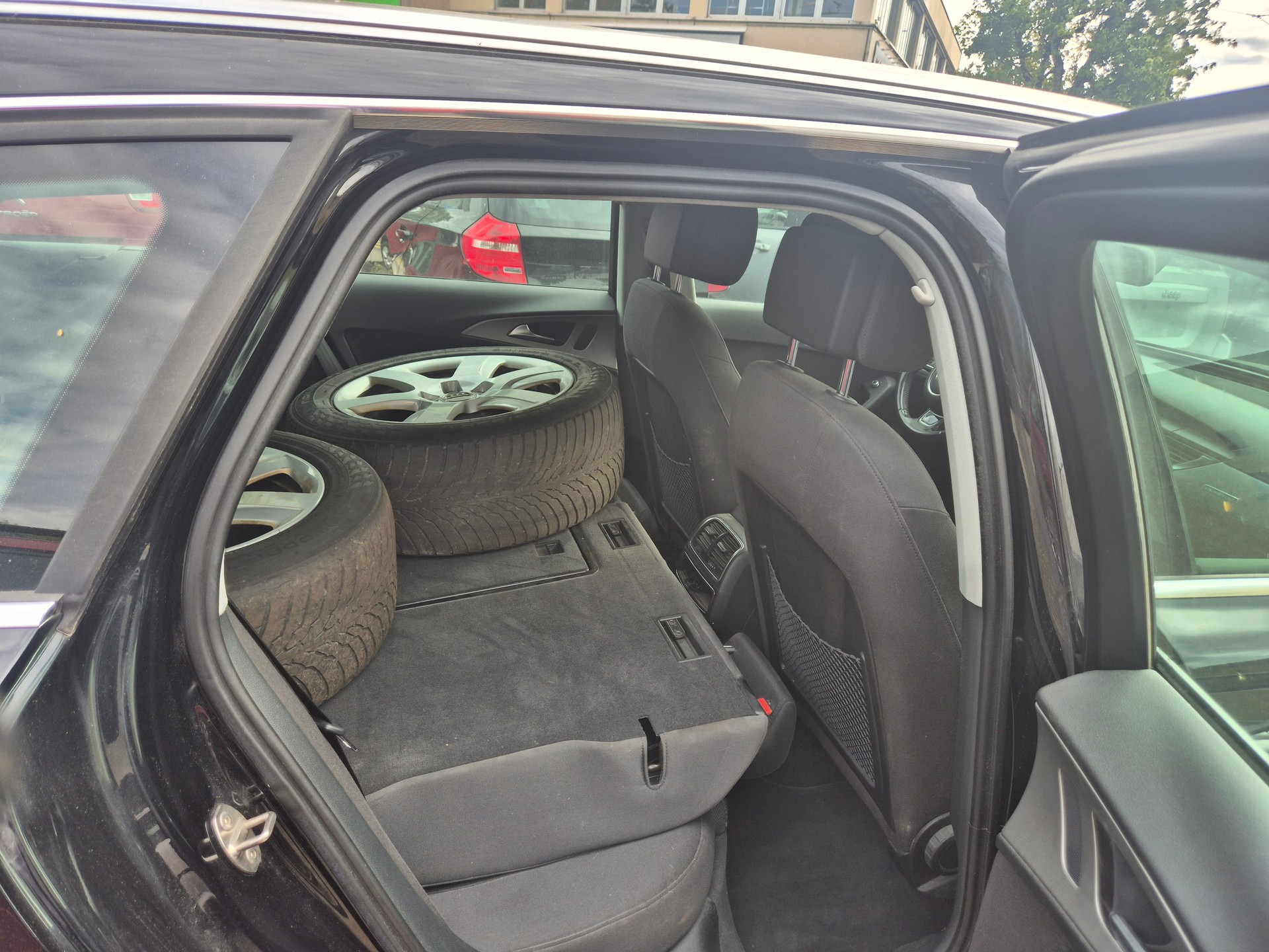 AUDI A6 Avant 3.0 TDI V6 quattro S-tronic-image-7