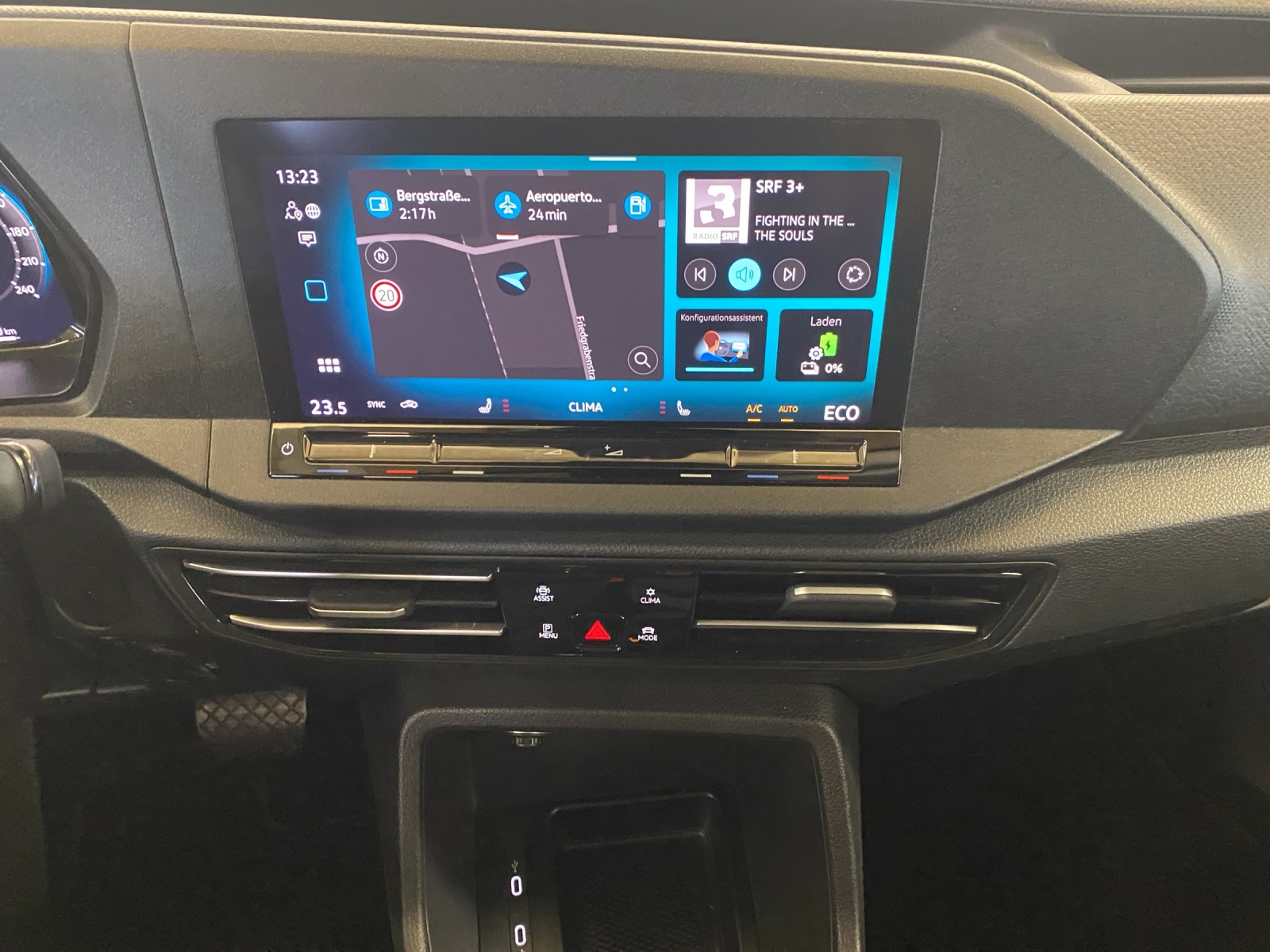 VW Caddy Maxi 1.5 TSI Plug in Hybrid Life DSG-image-10