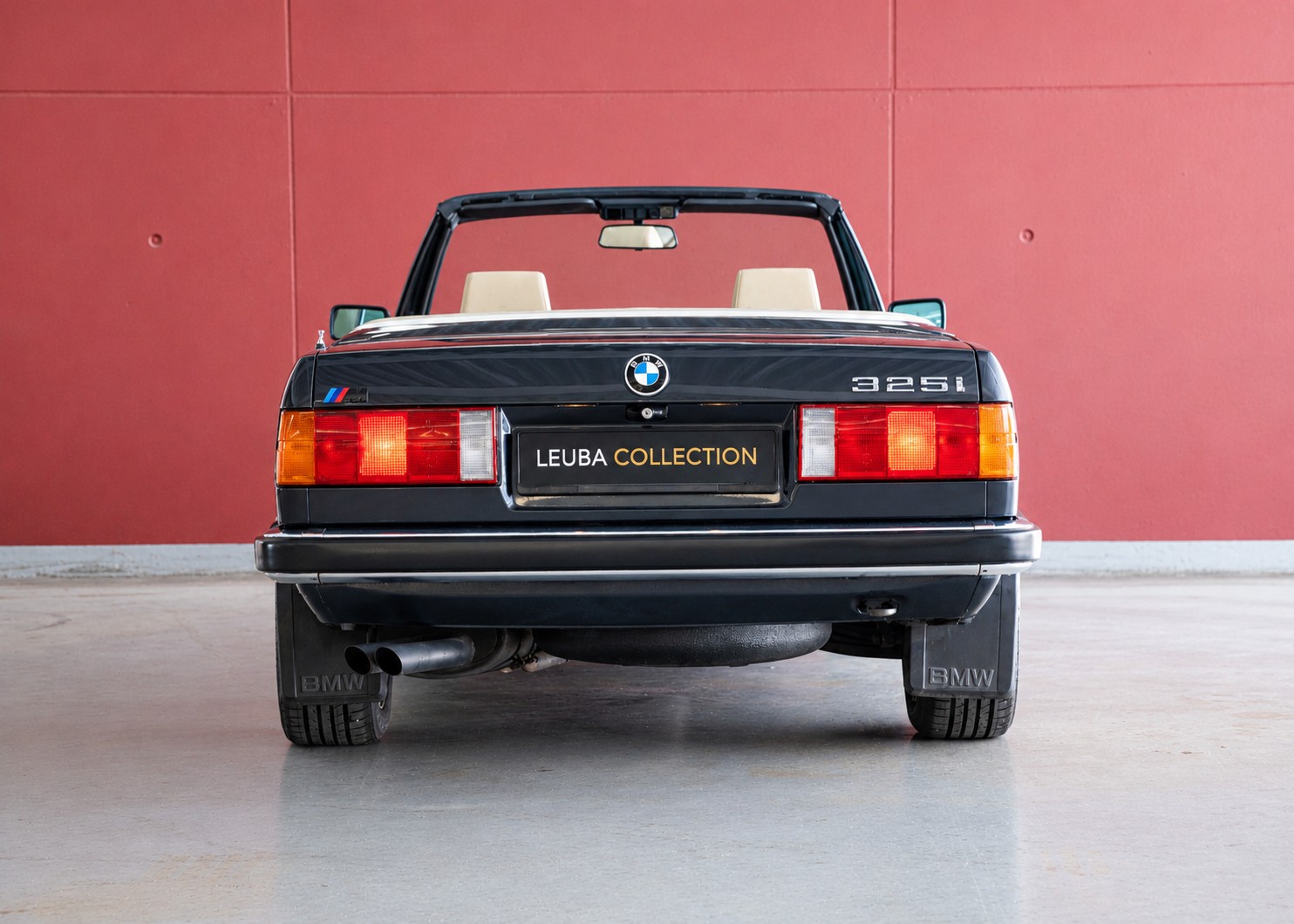 BMW 325i E30 Cabrio (1st hand Swiss car, fully documented, never restored, 1st paint)-image-3