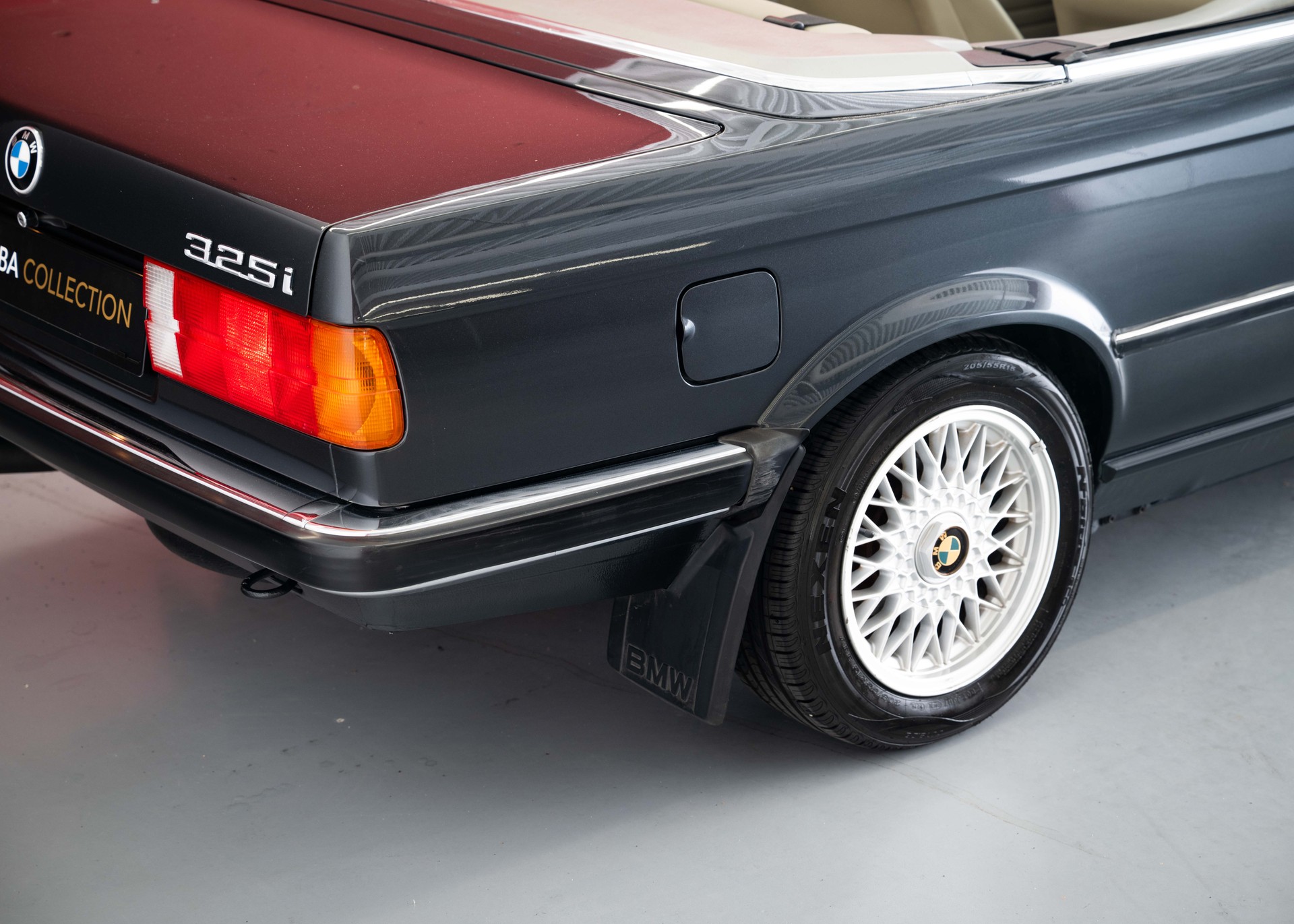 BMW 325i E30 Cabrio (1st hand Swiss car, fully documented, never restored, 1st paint)-image-15