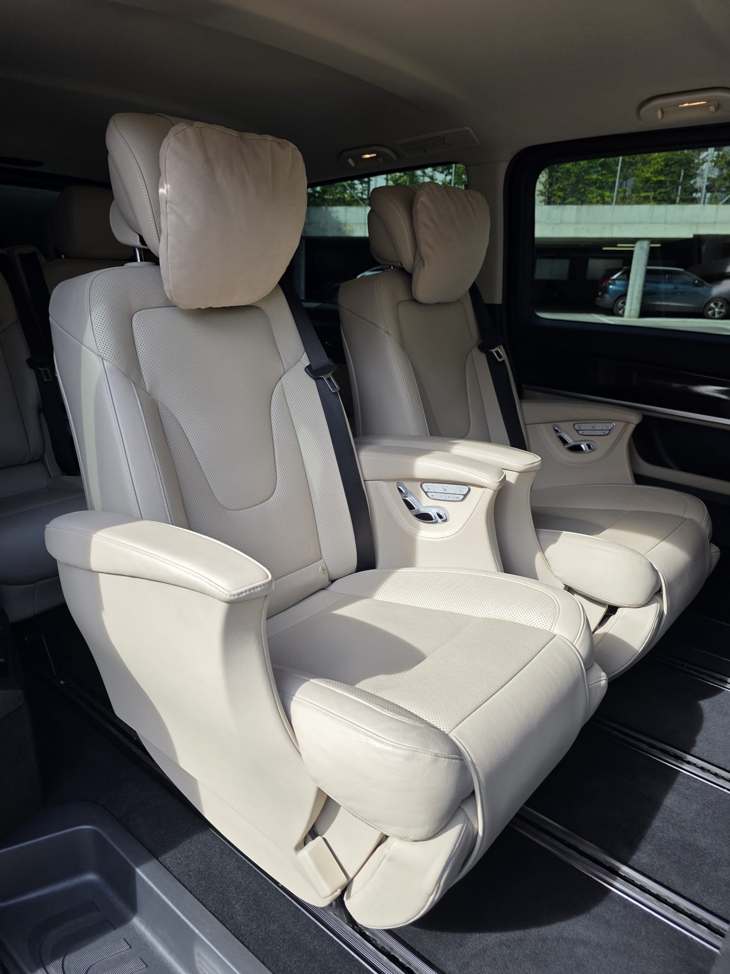 MERCEDES-BENZ V 250 d BlueTec Ava.extr.l. 4m-image-2