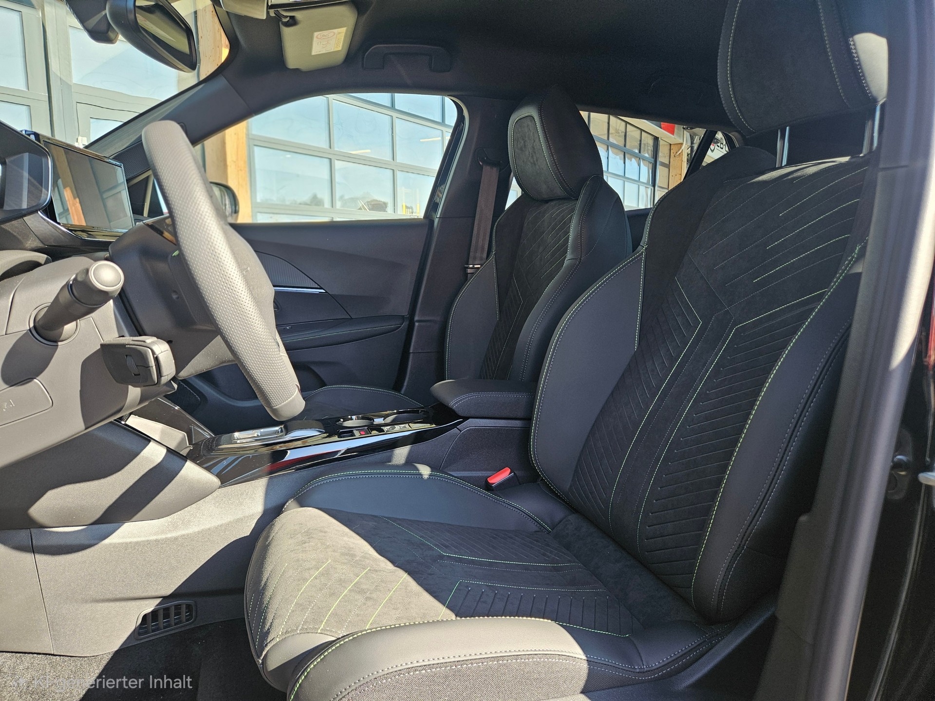 PEUGEOT 2008 1.2 145 MHEV GT-image-8
