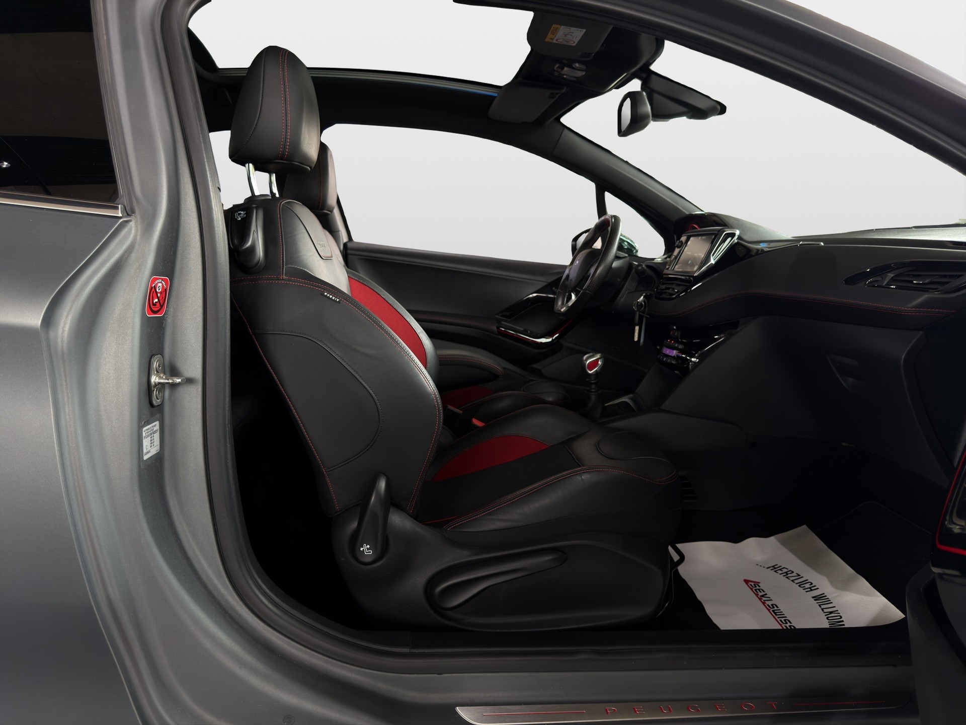 PEUGEOT 208 1.6 Turbo GTi*Ice Silver Matt*Frisch ab MFK,1 Jahr oder 20'000km Garantie auf Motor und Getriebe*-image-14