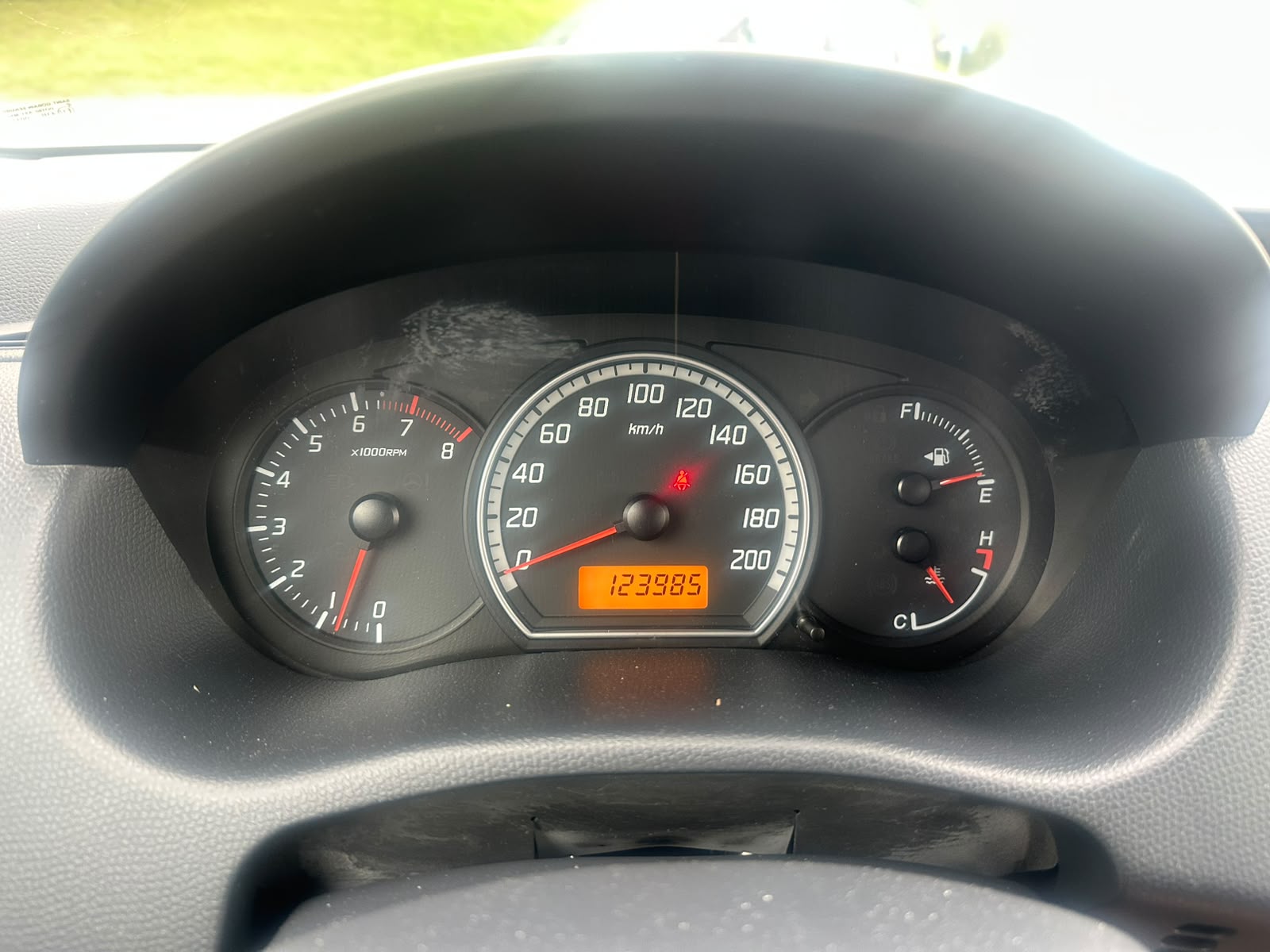 SUZUKI Swift 1.3i 16V GL 4x4-image-6