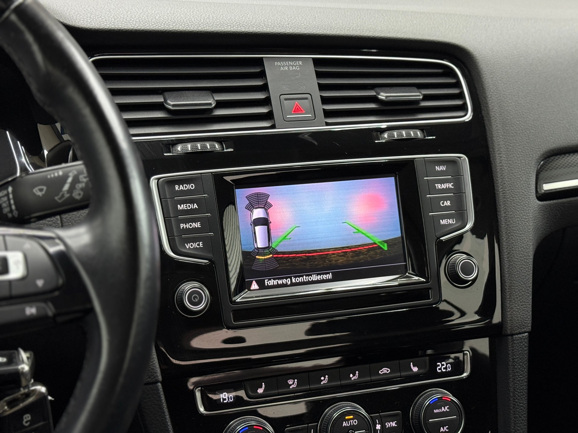 VW Golf 2.0 TDI Highline 4Motion-image-30
