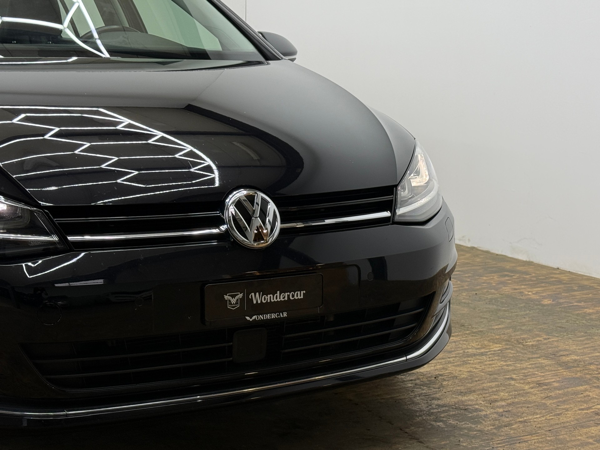 VW Golf 2.0 TDI Highline 4Motion-image-3