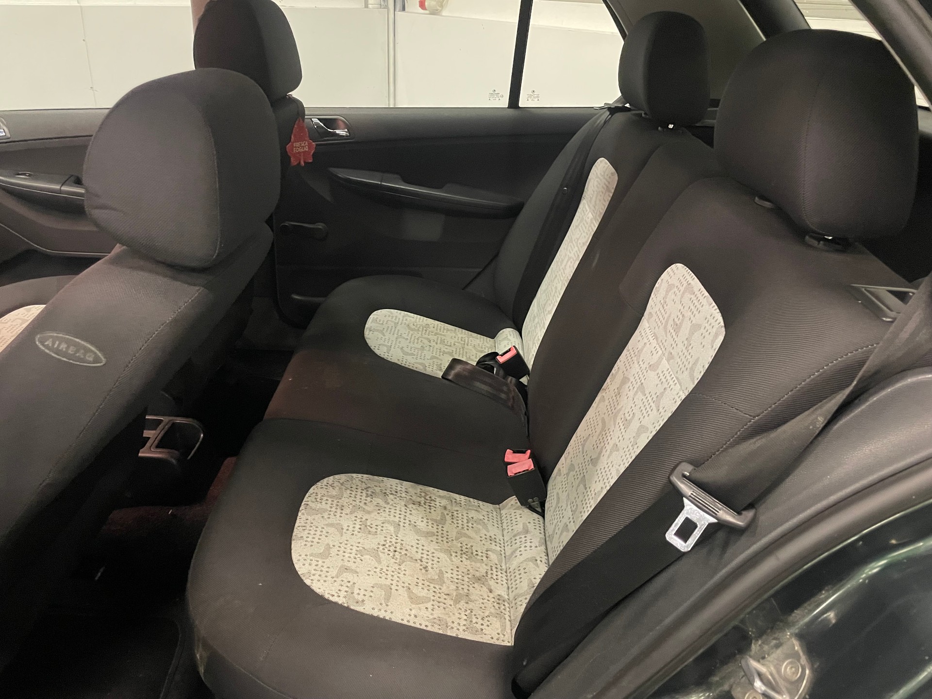 SKODA Fabia 1.9 TDI Elegance-image-13