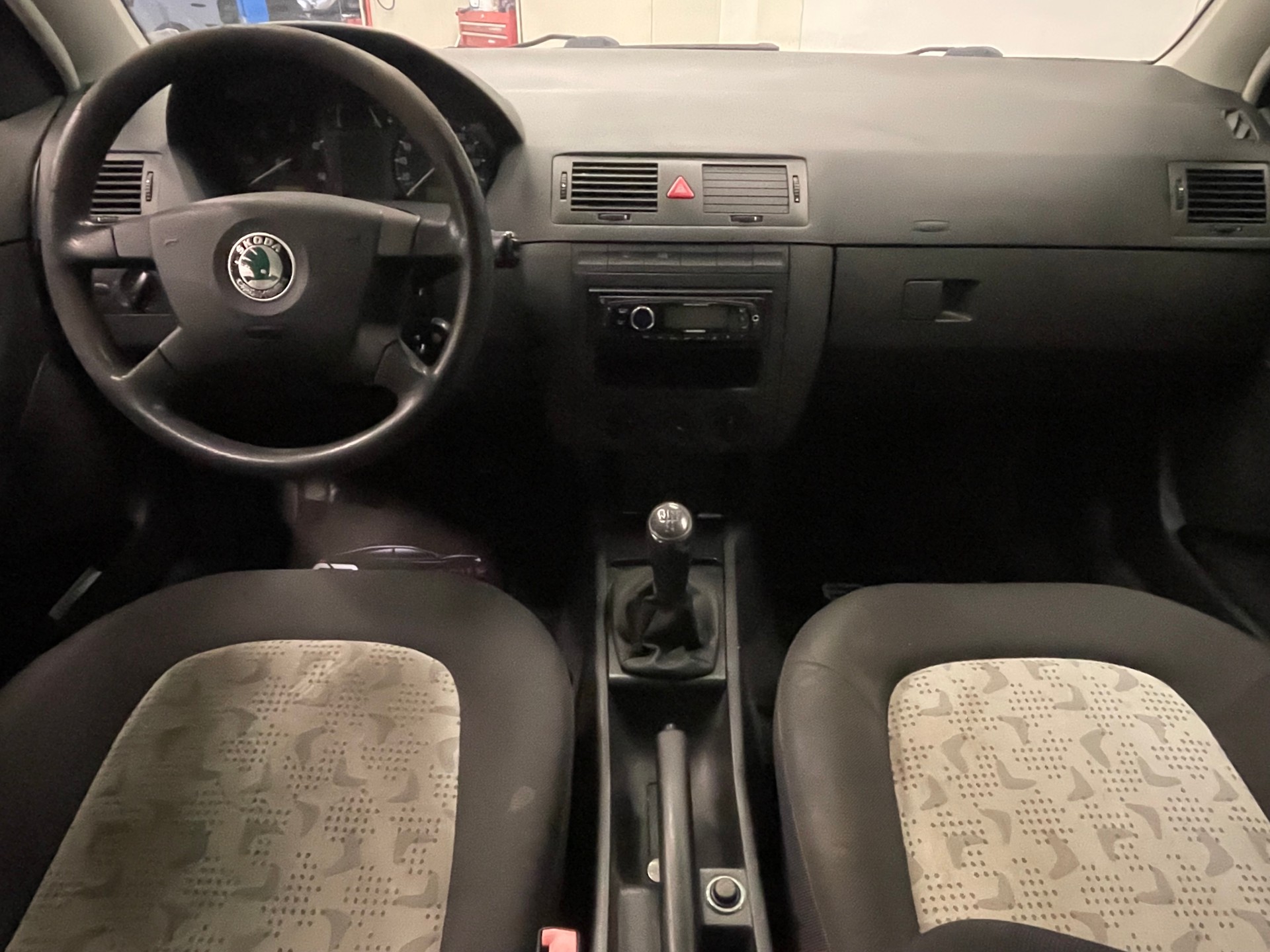 SKODA Fabia 1.9 TDI Elegance-image-8