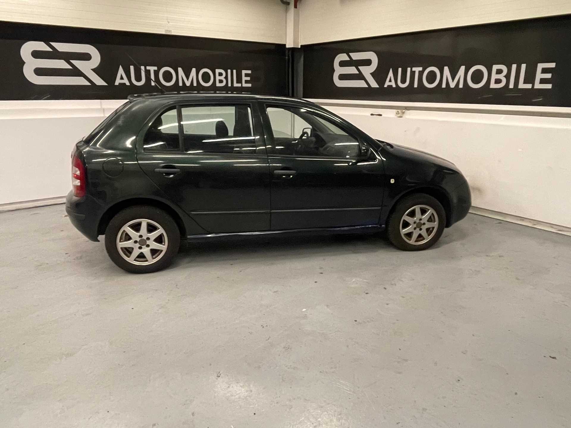 SKODA Fabia 1.9 TDI Elegance-image-6