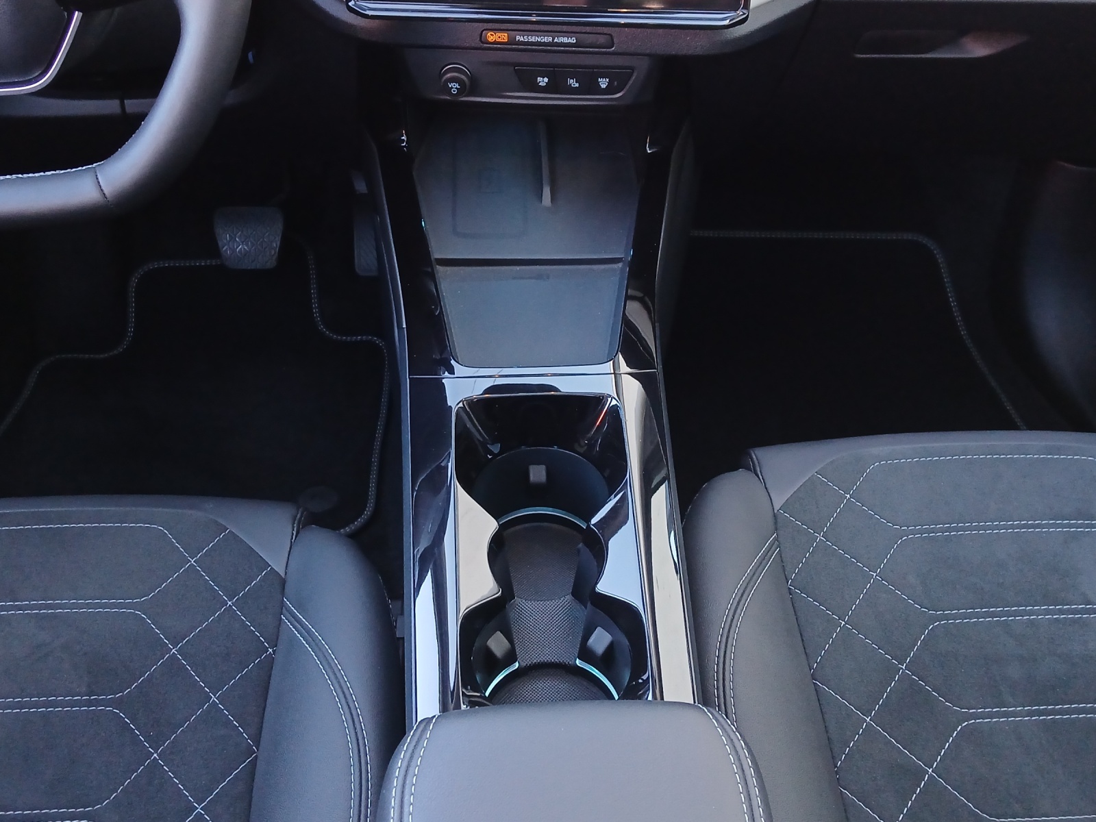 FORD Puma Gen-E Premium-image-11