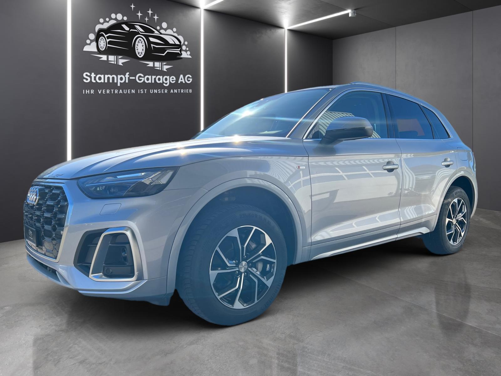 AUDI Q5 50 TFSI e PHEV quattro S-tronic-image-1