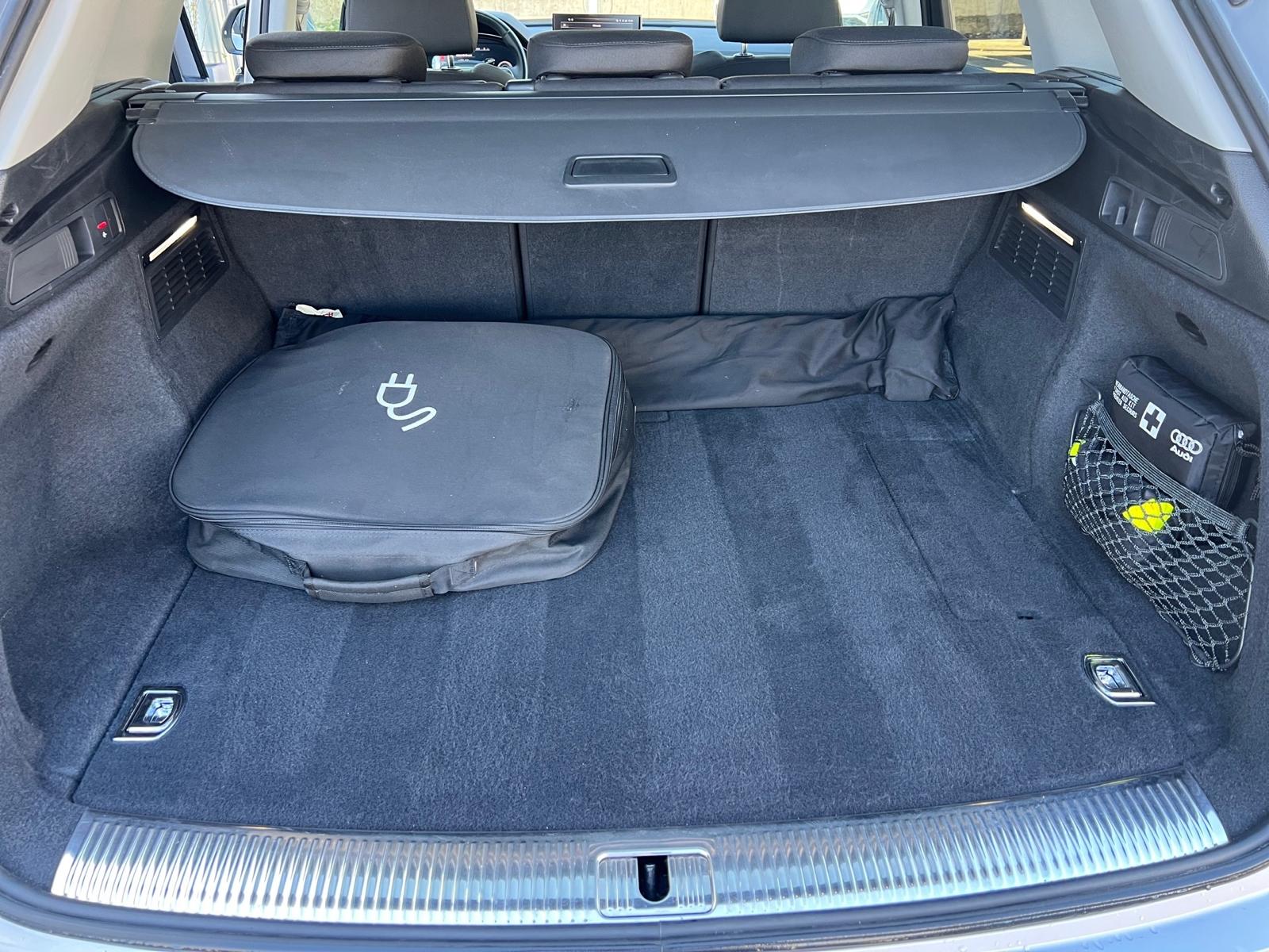 AUDI Q5 50 TFSI e PHEV quattro S-tronic-image-11