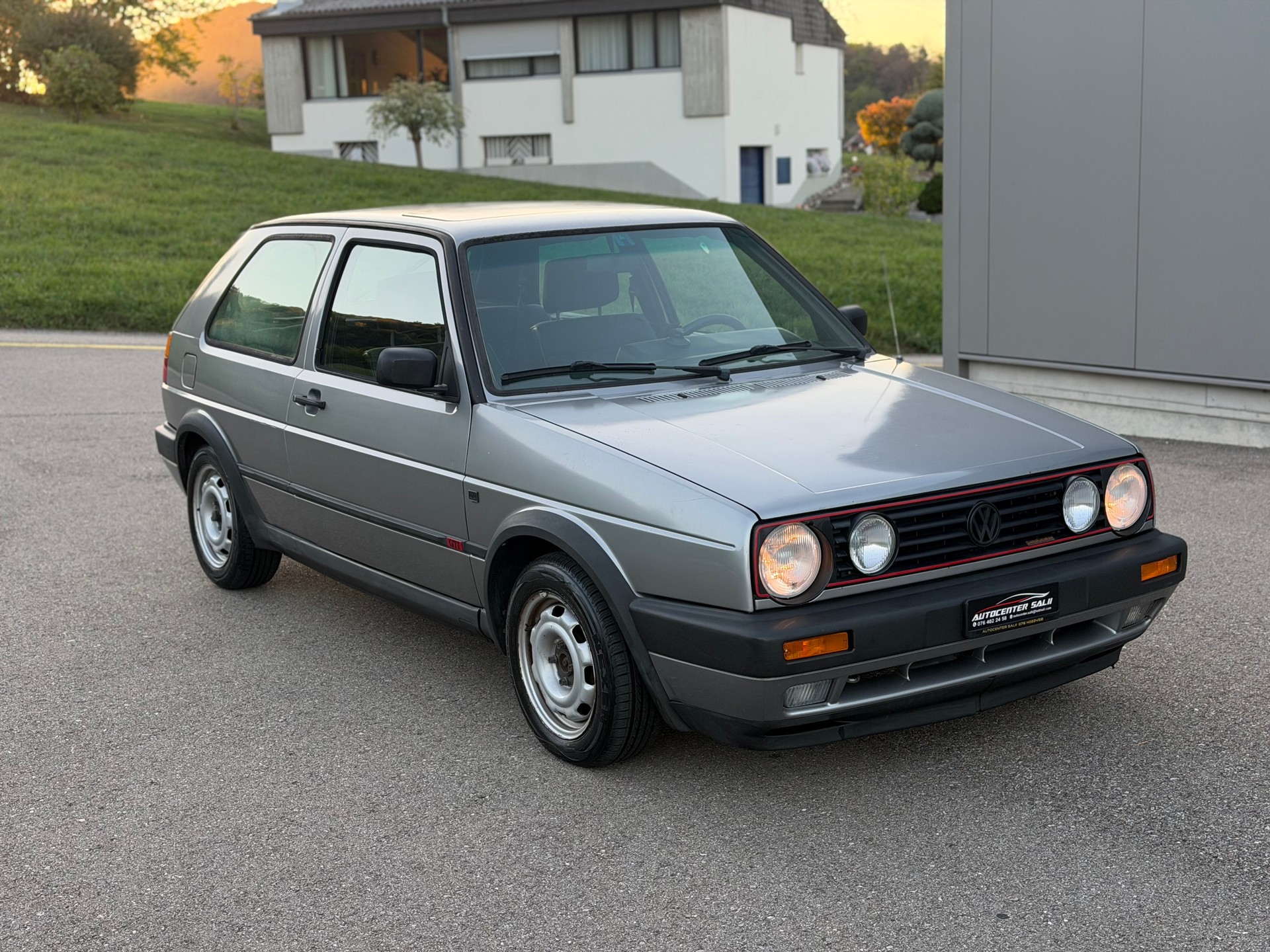 VW Golf 1800 GTI-image-2