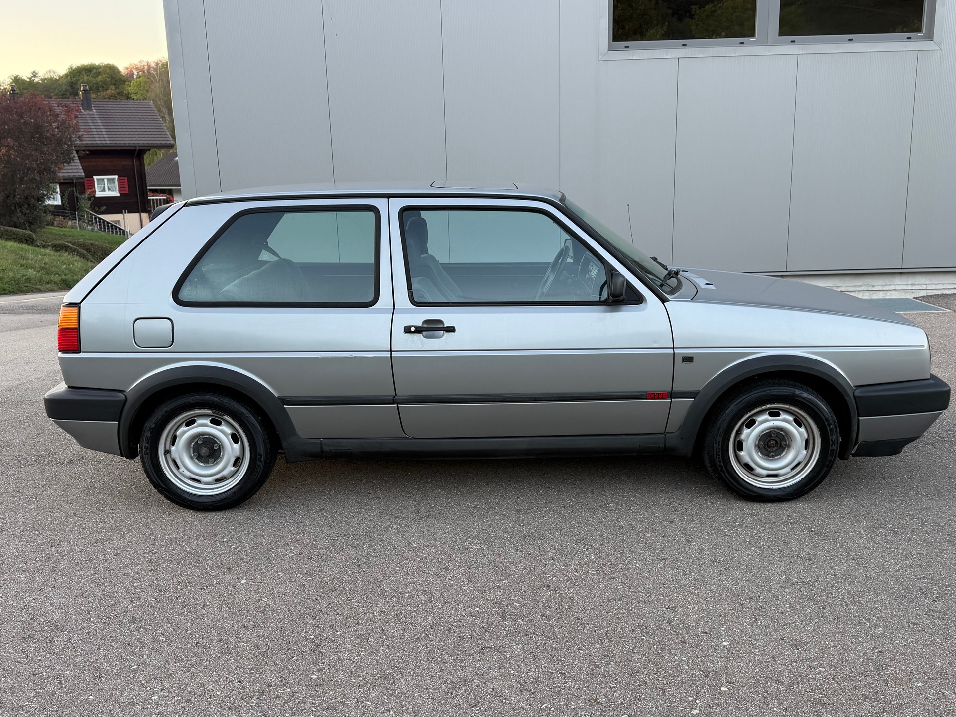 VW Golf 1800 GTI-image-3