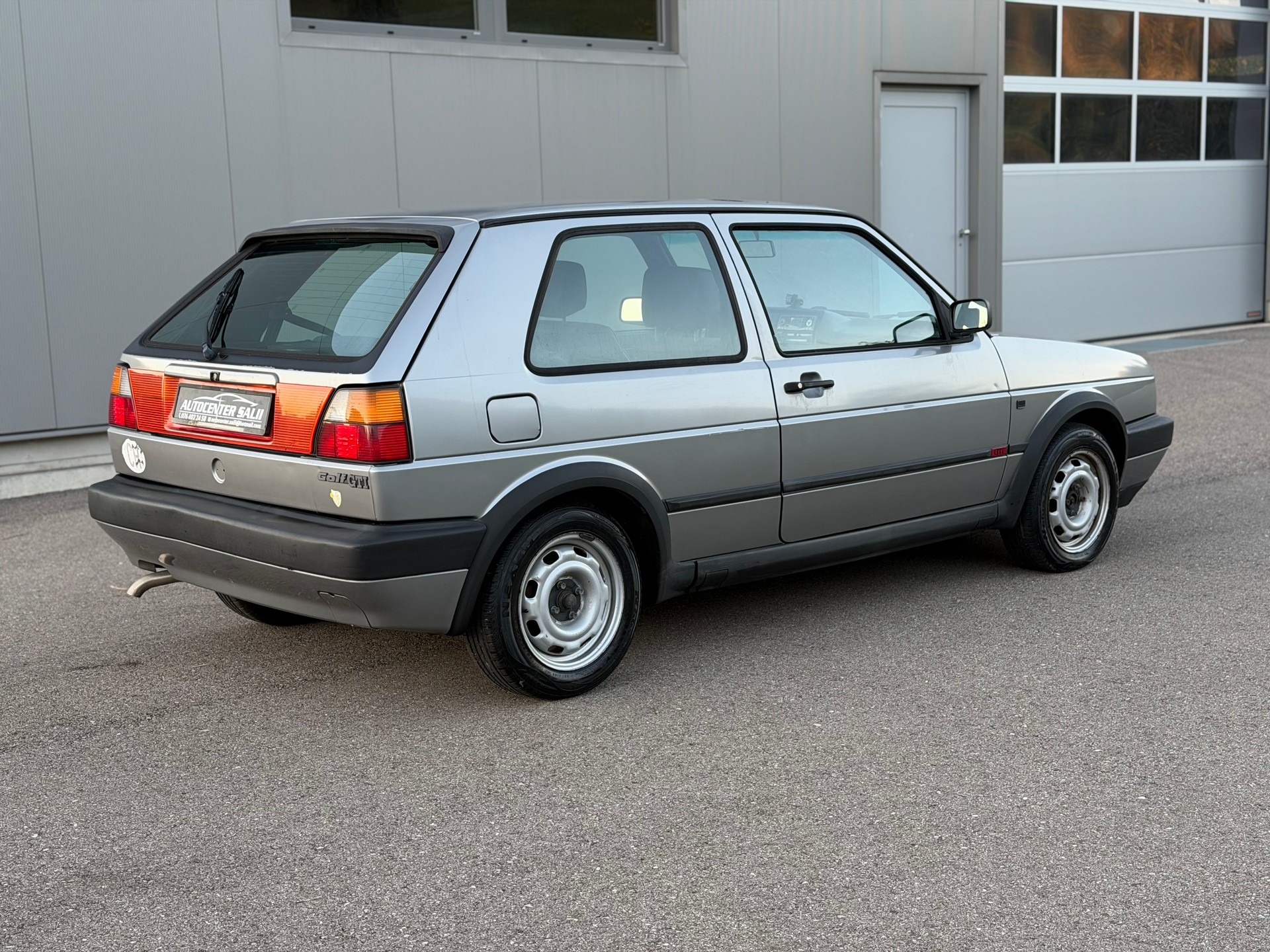 VW Golf 1800 GTI-image-4