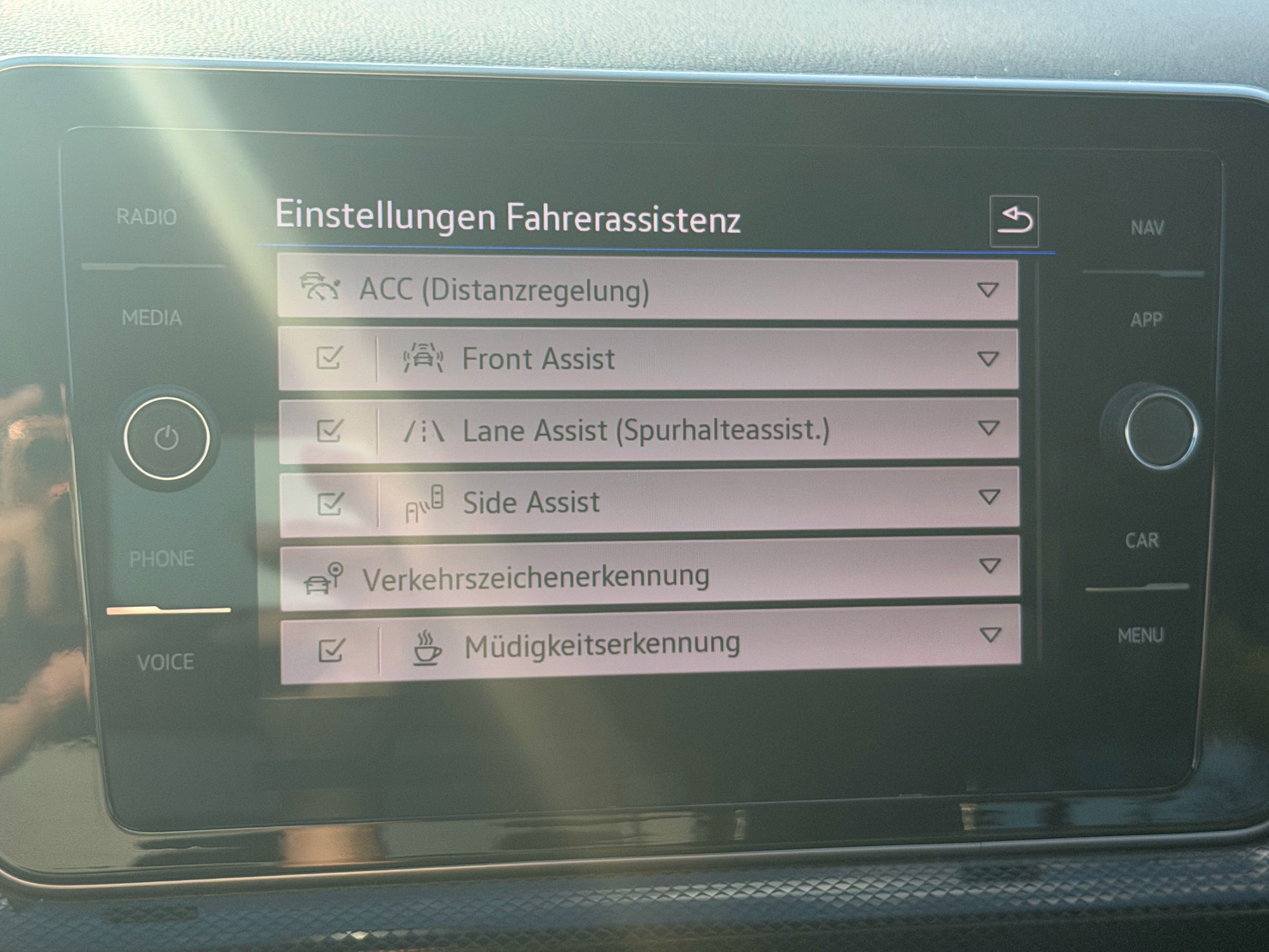 VW T-Cross 1.0 TSI EVO Life DSG-image-21