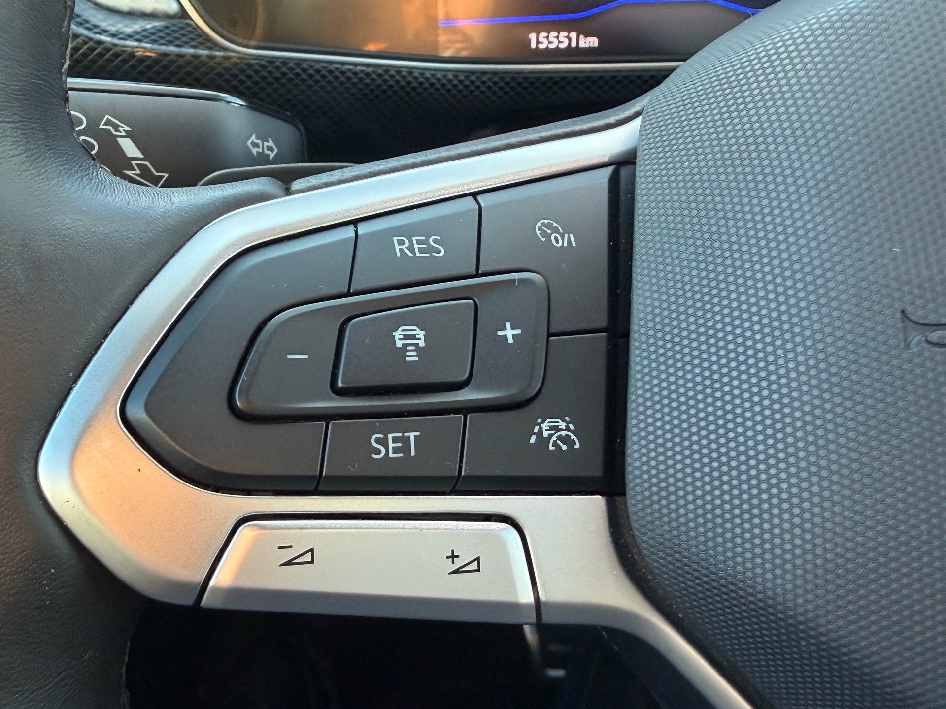 VW T-Cross 1.0 TSI EVO Life DSG-image-13