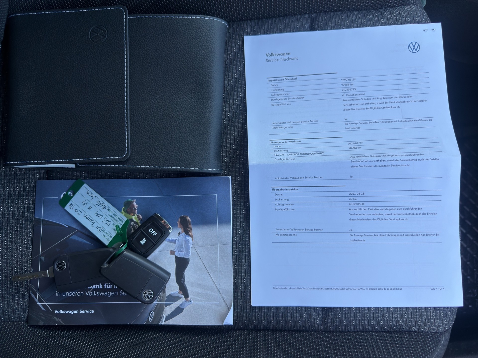 VW Touran 2.0 TDI BlueMotion Technology Comfortline DSG ** Frisch ab MFK und Service ** CH-Auto ** 1. Hand ** AHK ** Dachträger **-image-15