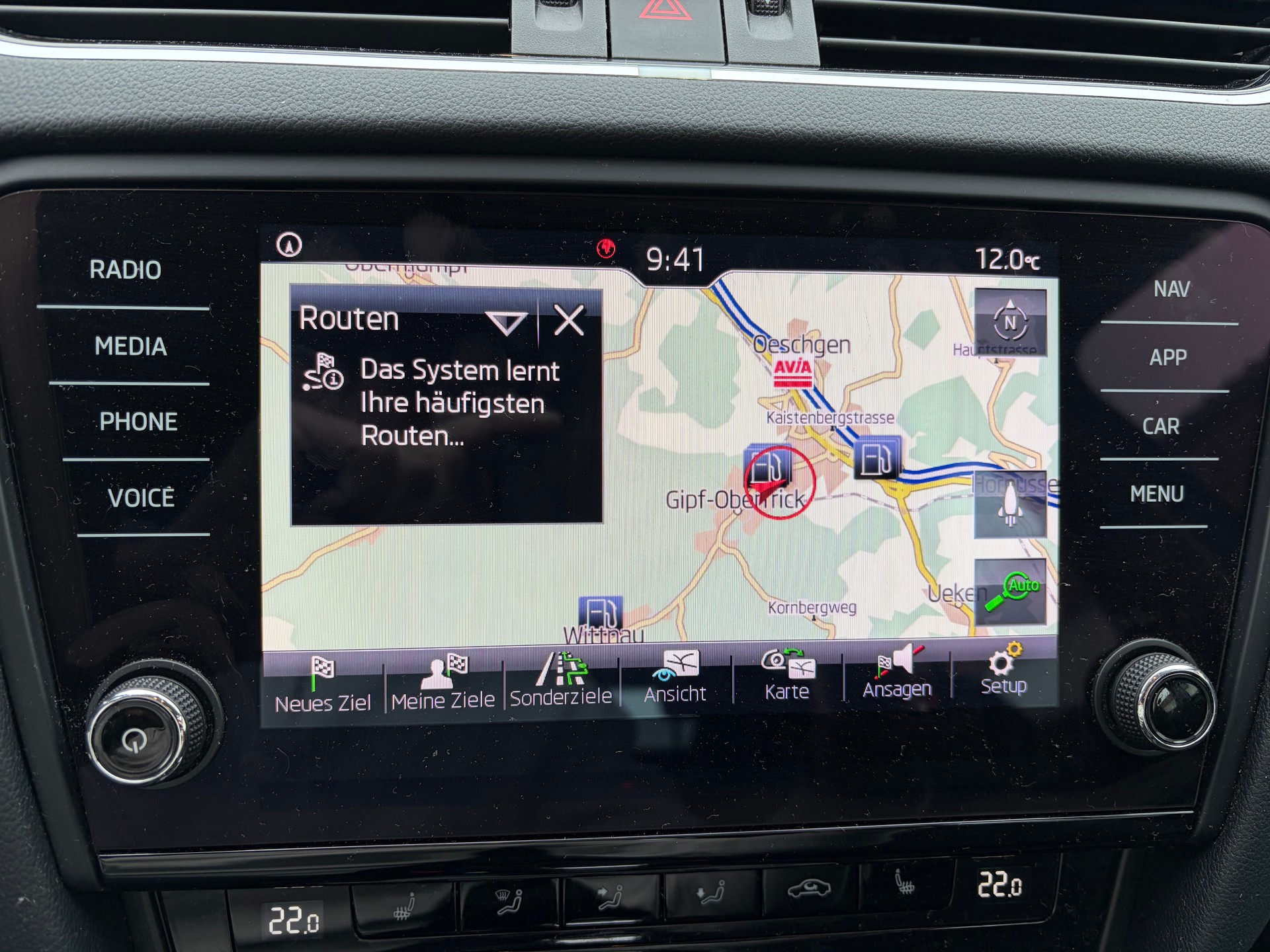 SKODA Octavia Combi 1.5 TSI Ambition DSG-image-10