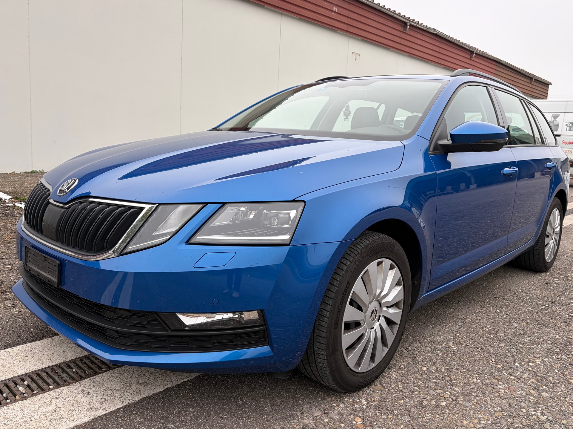SKODA Octavia Combi 1.5 TSI Ambition DSG-image-1