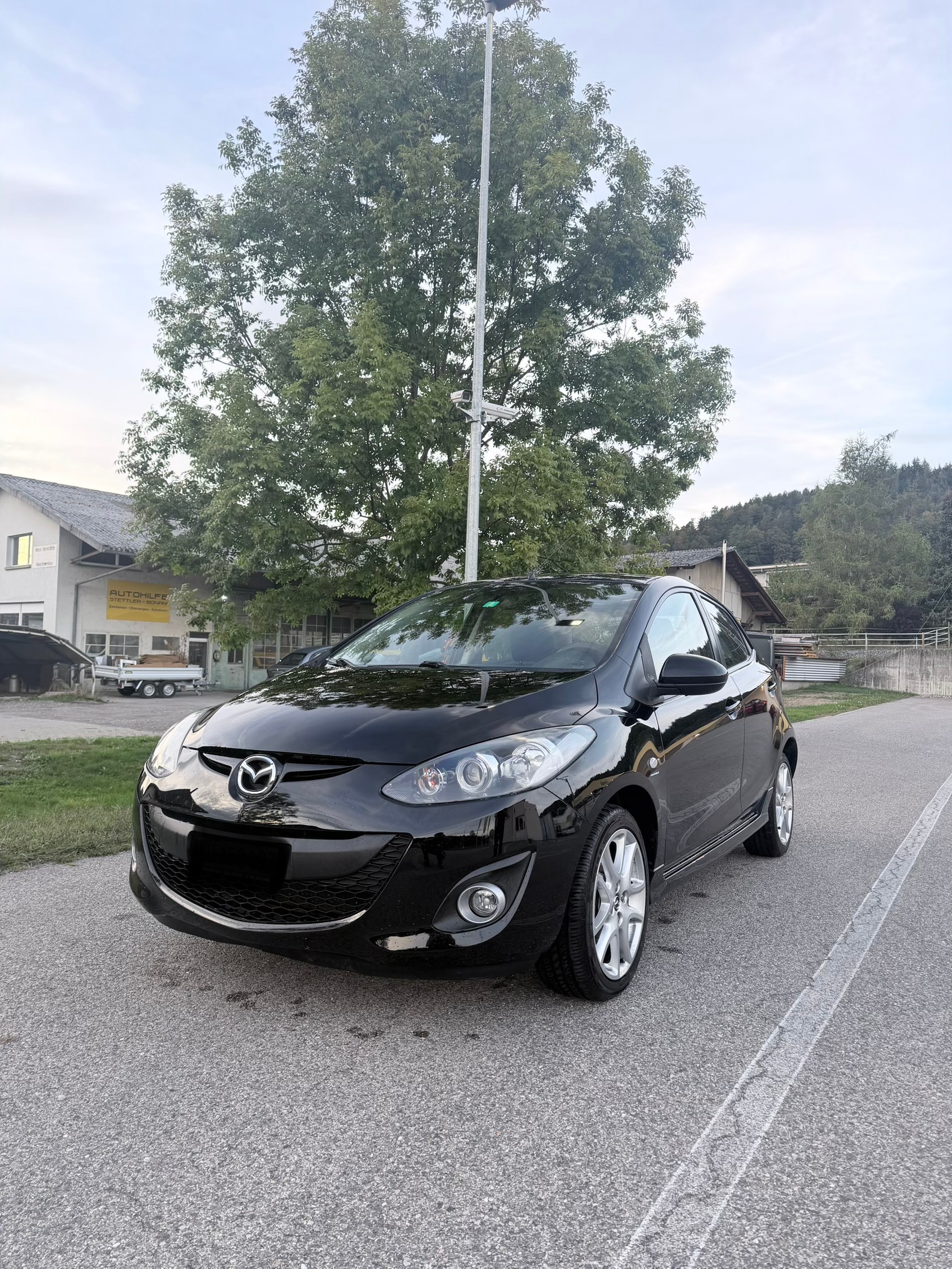 MAZDA 2-image-0
