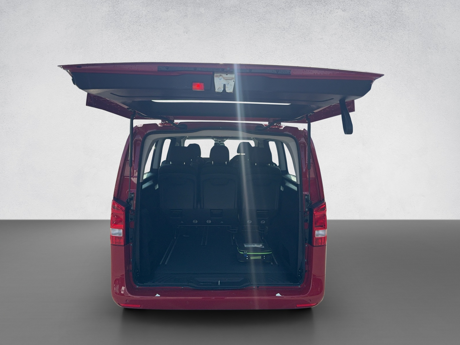 MERCEDES-BENZ eVito 90 kWh Tourer Pro-image-7