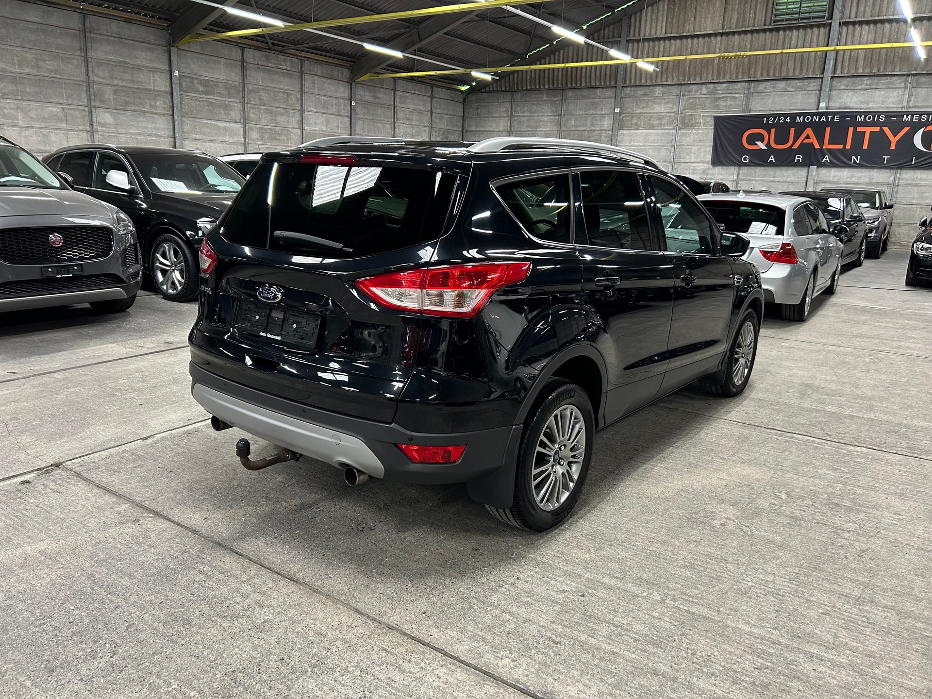 FORD Kuga 2.0 TDCi Carving 4WD PowerShift-image-3