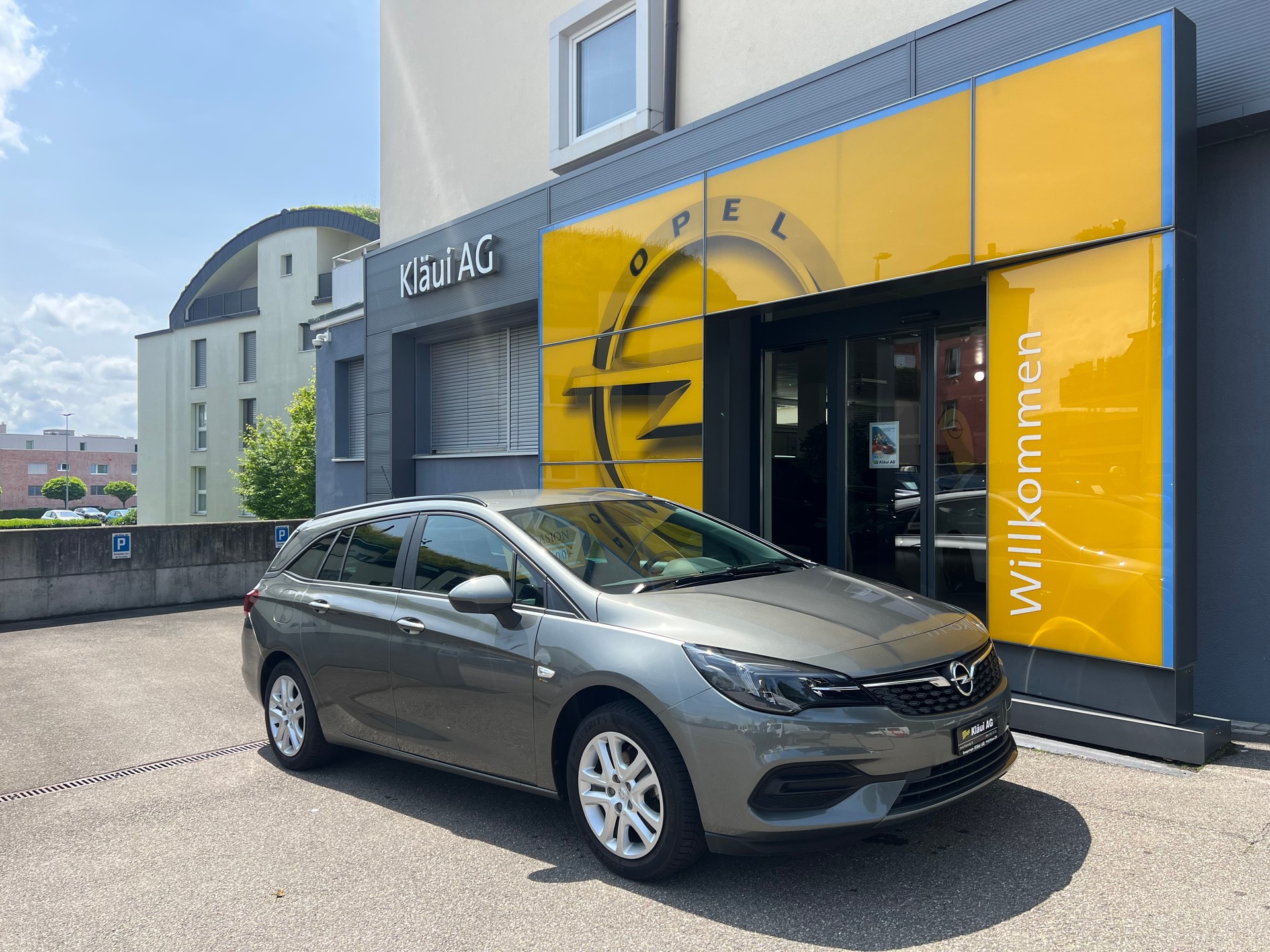 OPEL Astra K ST 1.2i Turbo Edition-image-0