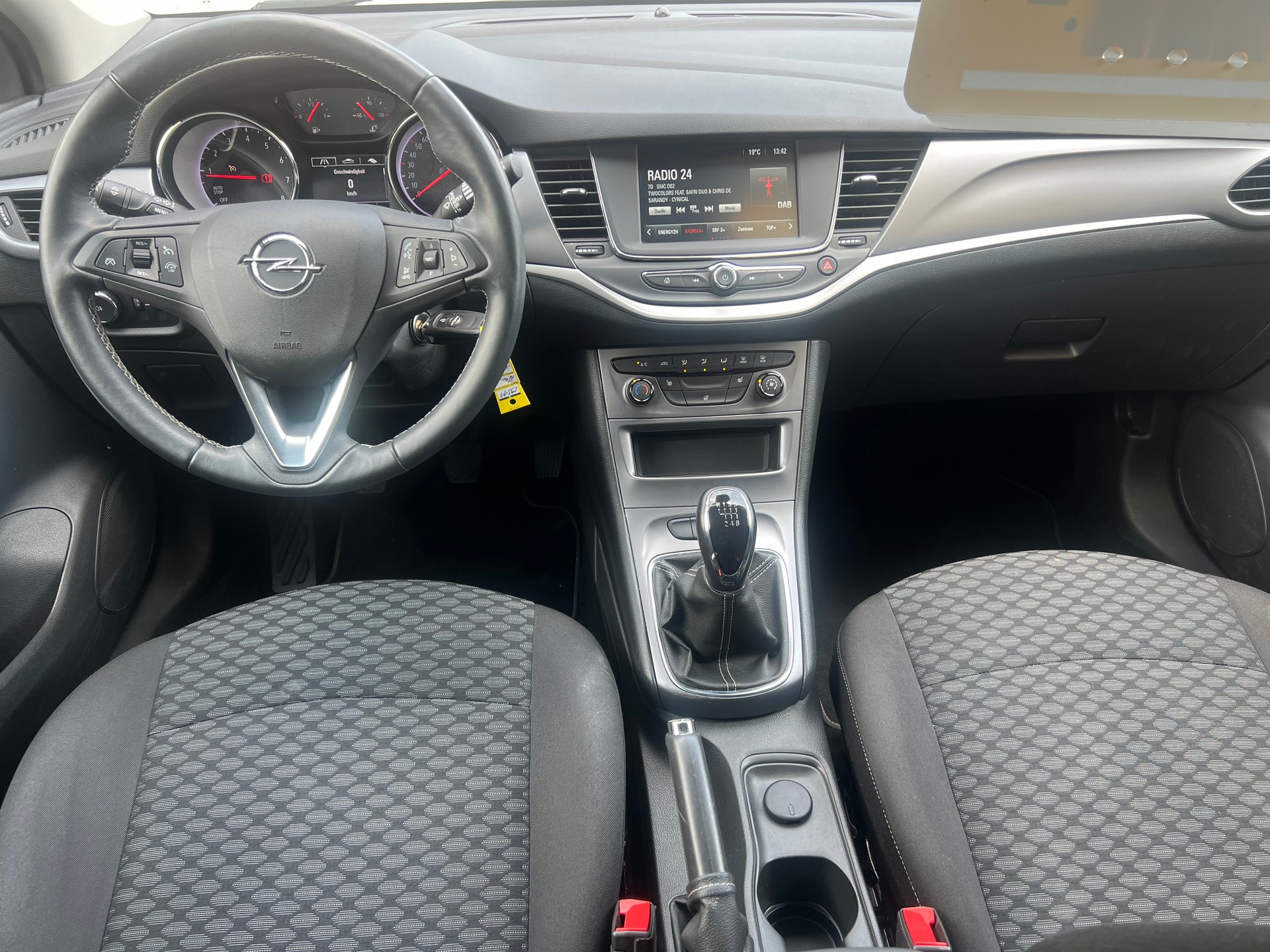 OPEL Astra K ST 1.2i Turbo Edition-image-7