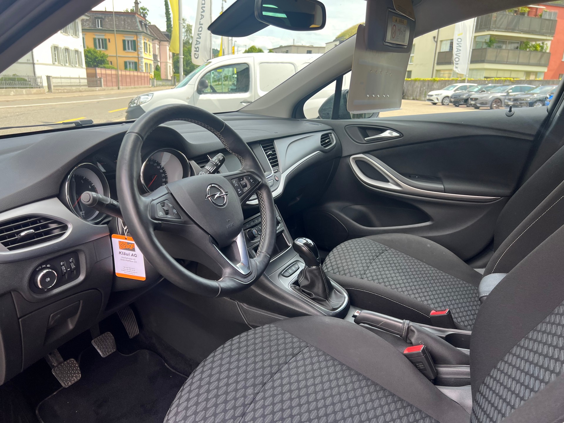 OPEL Astra K ST 1.2i Turbo Edition-image-6