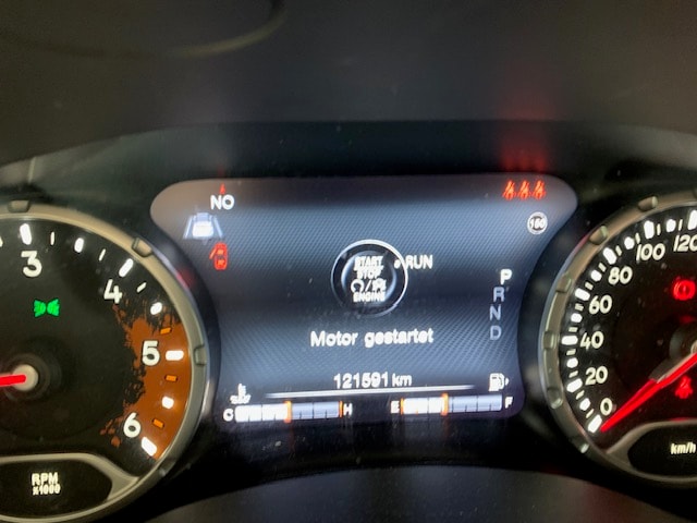 JEEP Renegade 2.0 CRD Limited AWD + Low Range 9ATX-image-6