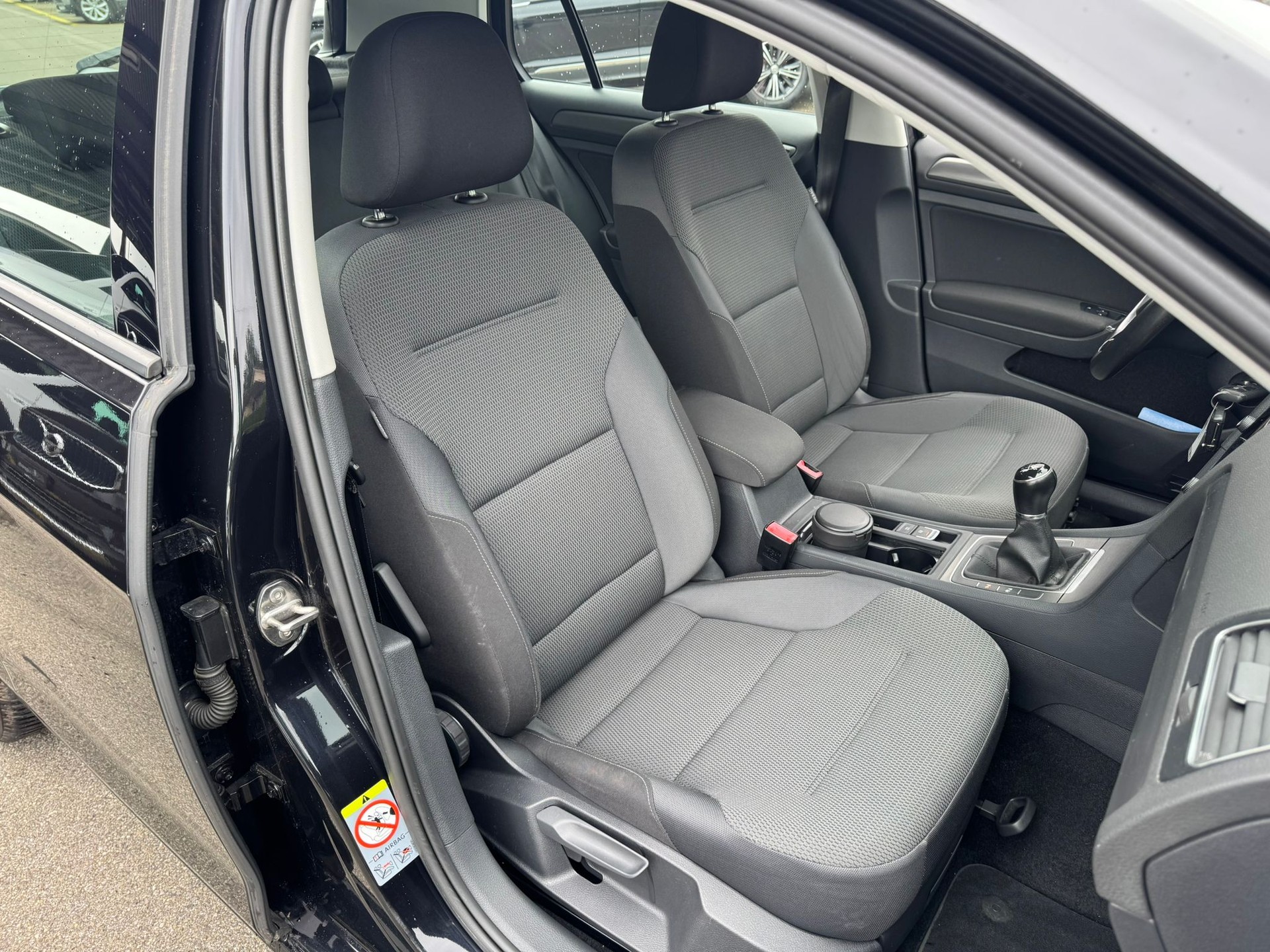 VW Golf 1.4 TSI Comfortline-image-11