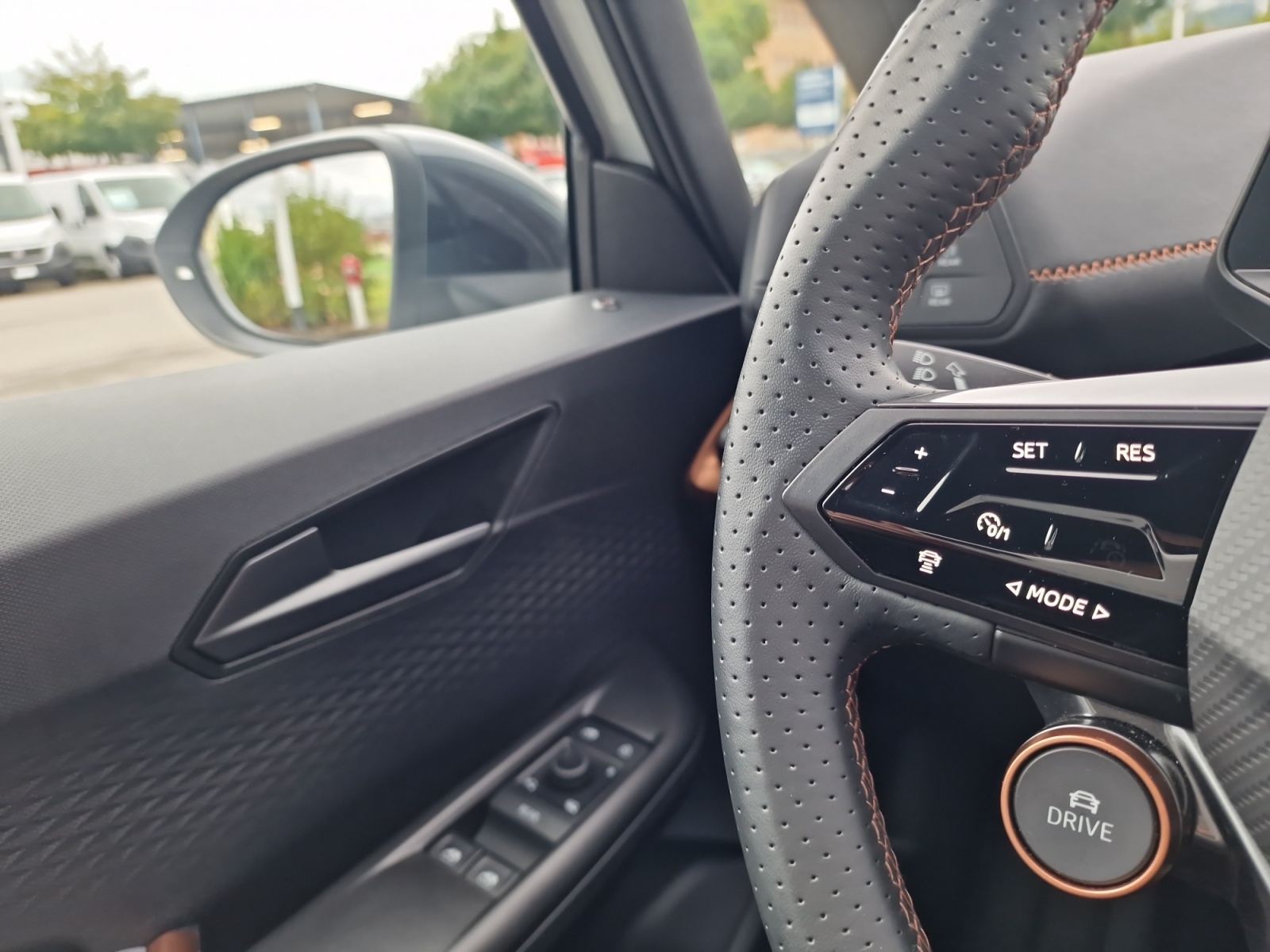 CUPRA Born 77 kWh e-Boost 231PS Reichweite 548 km-image-13