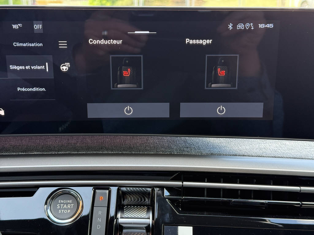 PEUGEOT 3008 Electrique 210ch GT-image-12