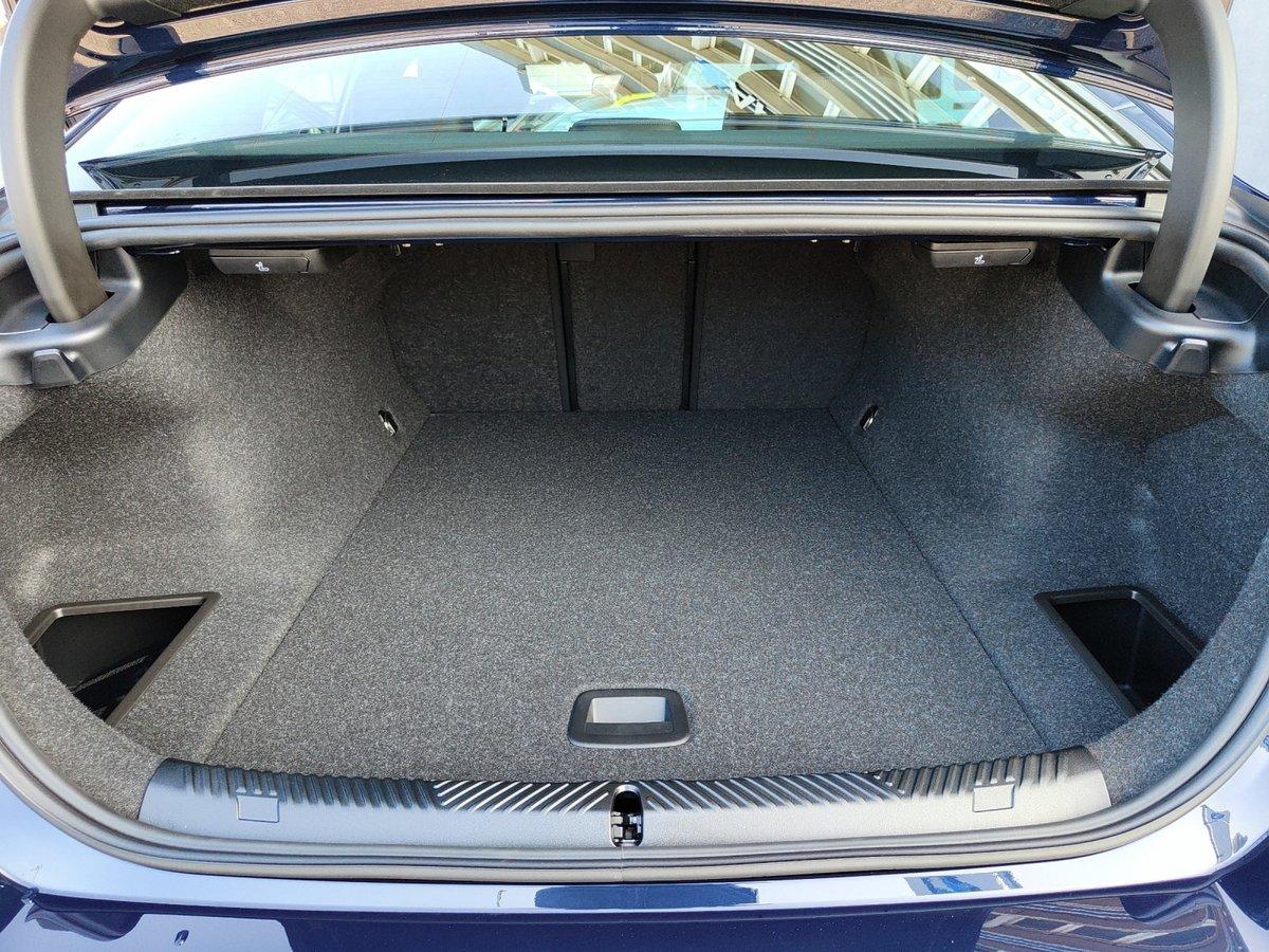 BMW i5 M60 xDrive-image-15