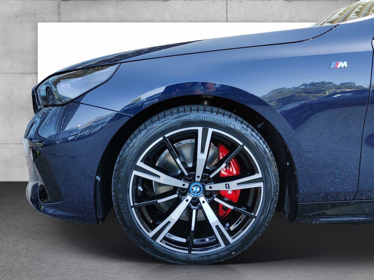 BMW i5 M60 xDrive-image-5