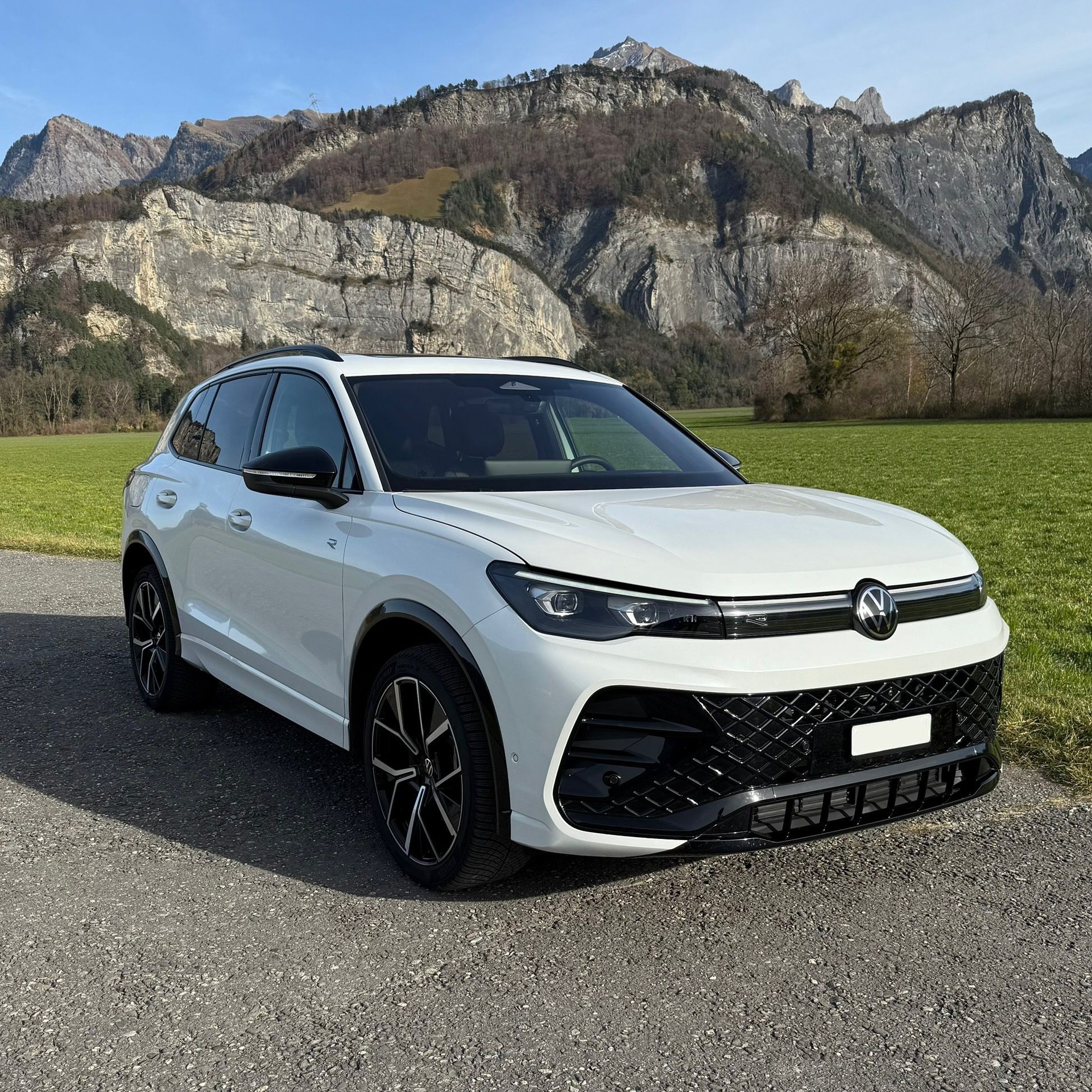 VW Tiguan 2.0 TDI SCR United 4Motion DSG-image-0