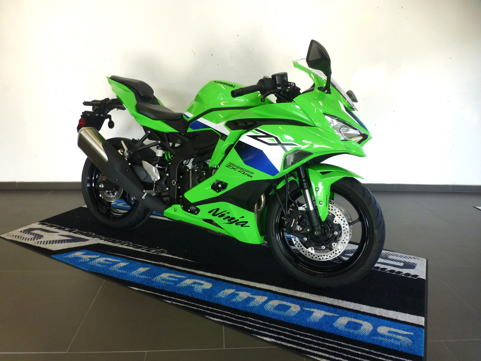 KAWASAKI Ninja ZX-4RR (35kW/57kW) MY2026-showroom-element-2