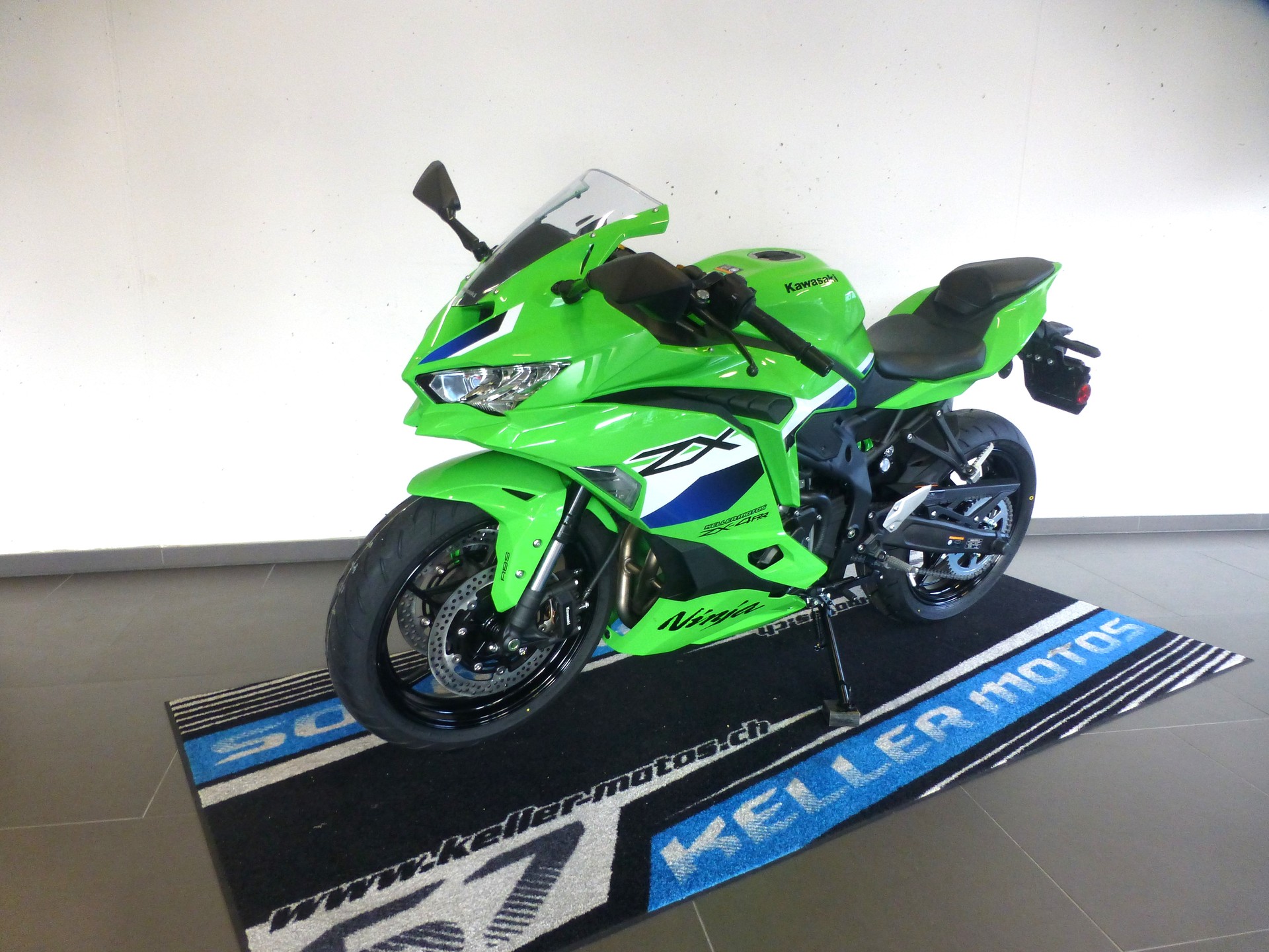 KAWASAKI Ninja ZX-4RR (35kW/57kW) MY2026-showroom-element-3