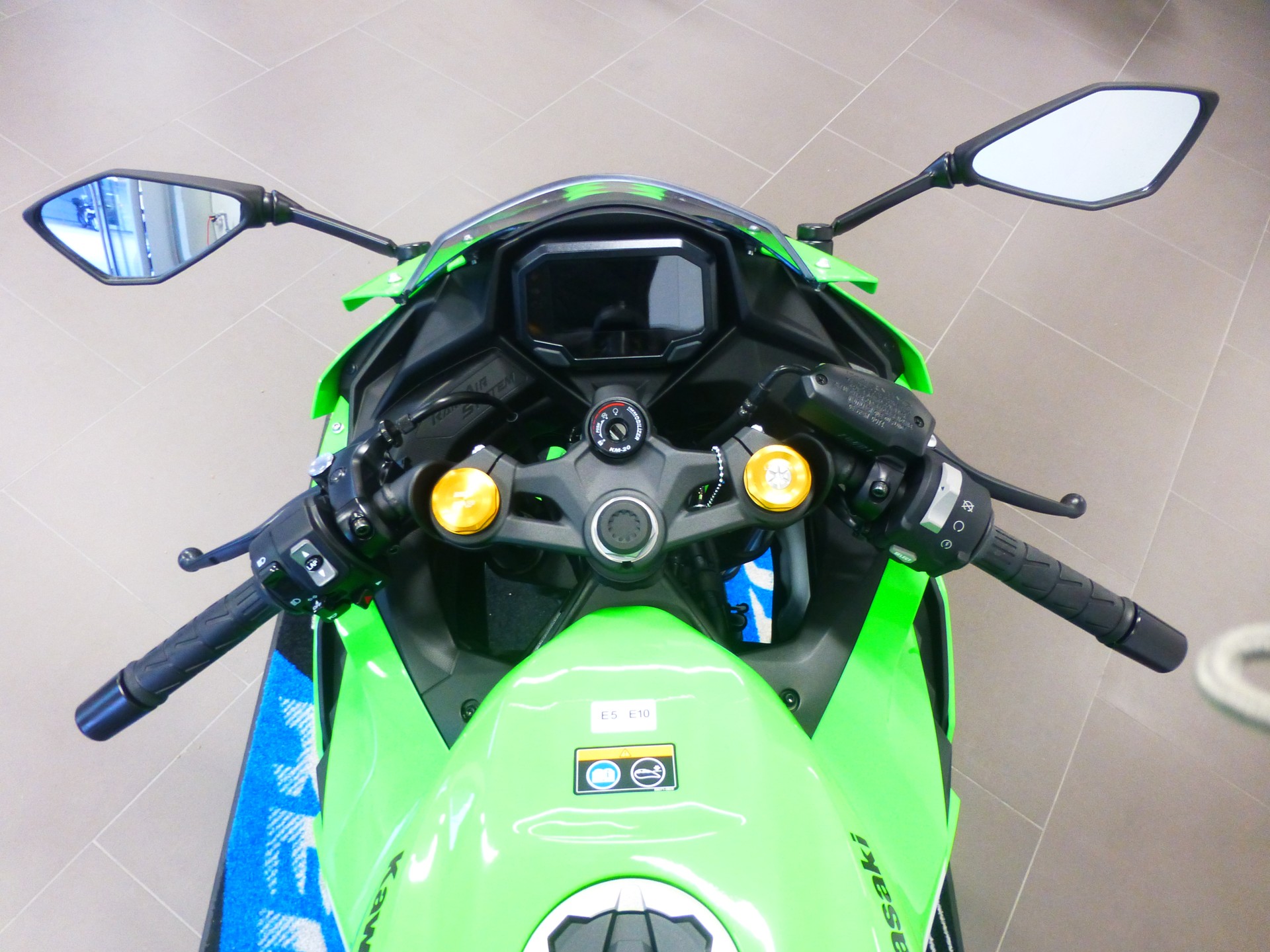 KAWASAKI Ninja ZX-4RR (35kW/57kW) MY2026-image-11