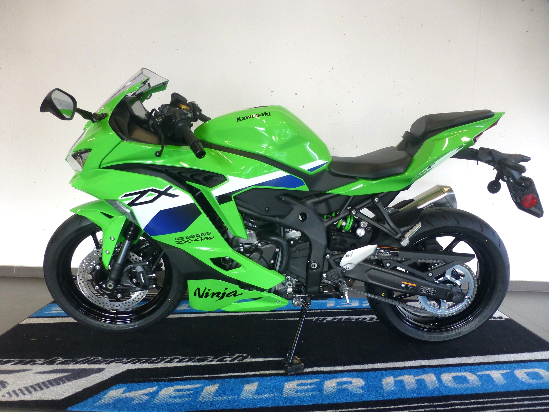 KAWASAKI Ninja ZX-4RR (35kW/57kW) MY2026-showroom-element-1