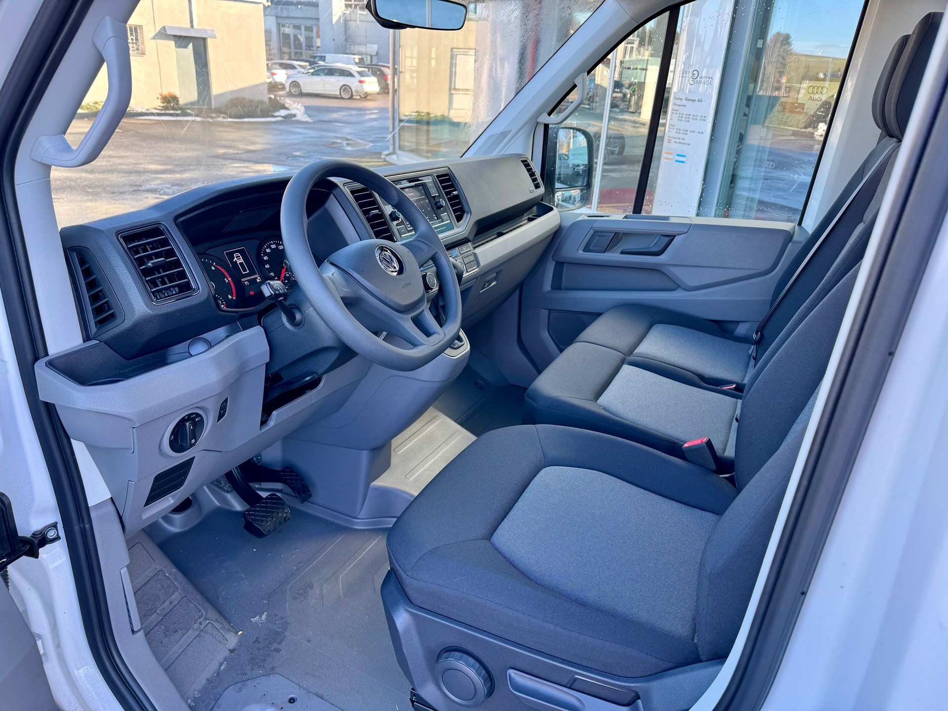 VW Crafter 35 4x4 Automat 177 PS 2.0 BiTDI Chassis-Kabine-image-5