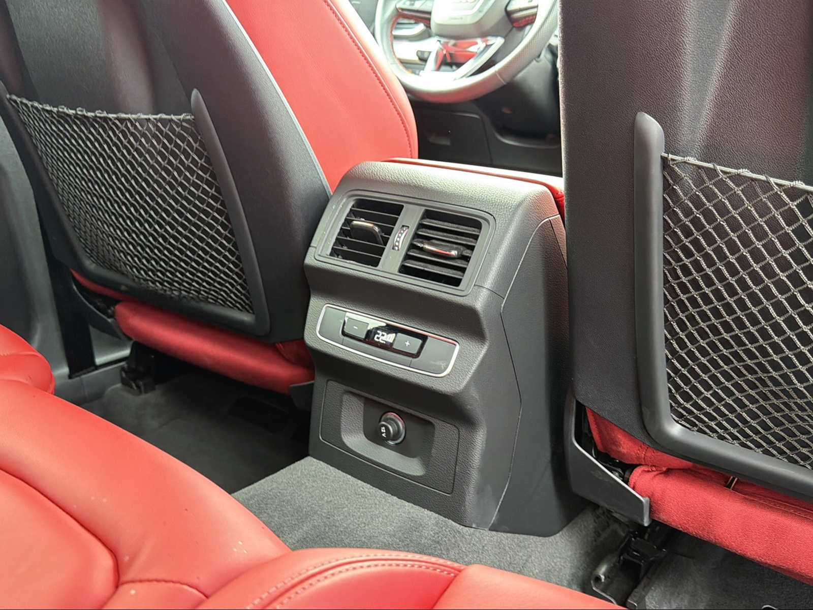 AUDI SQ5 TDI quattro tiptronic-image-16
