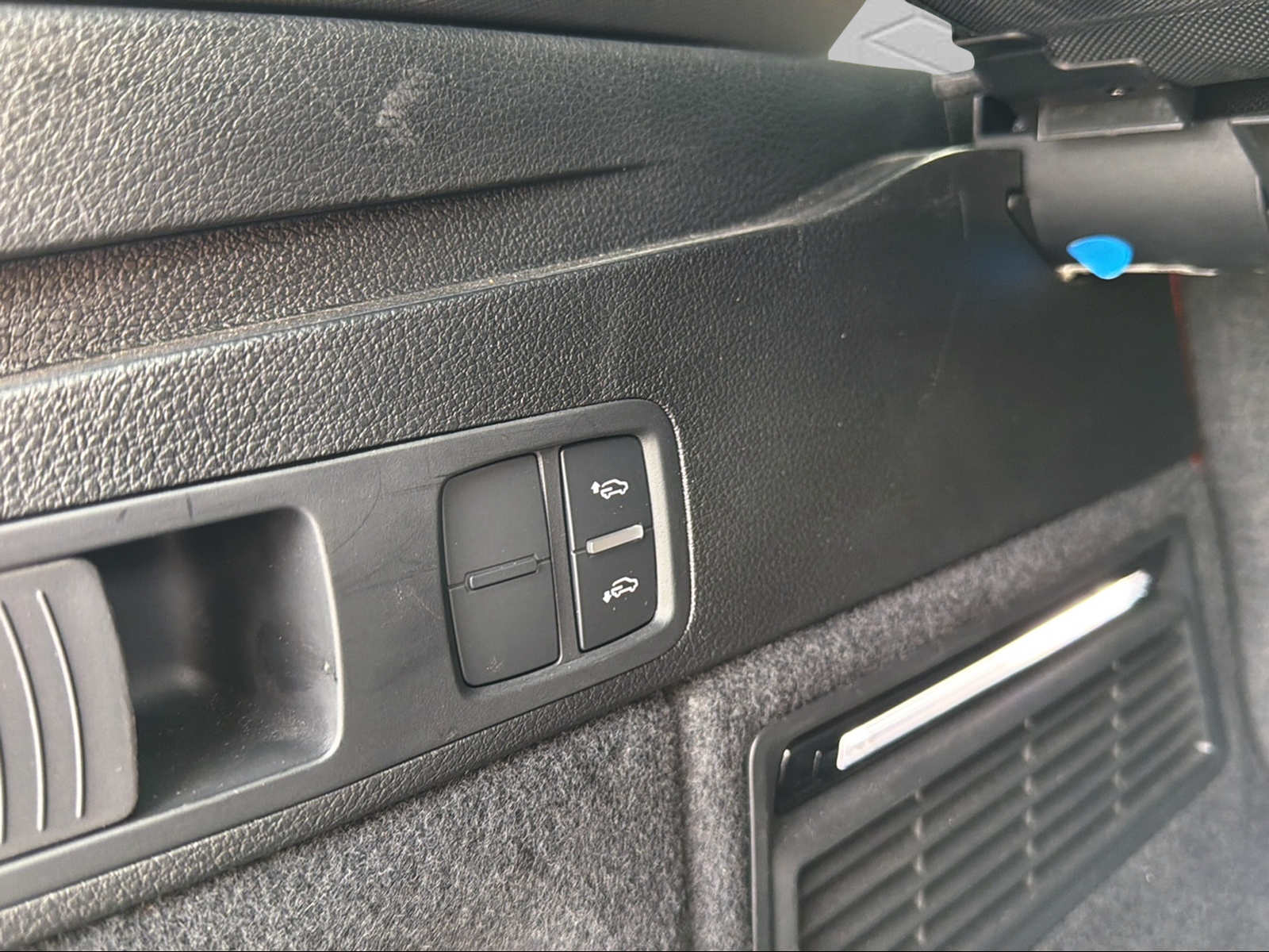 AUDI SQ5 TDI quattro tiptronic-image-18