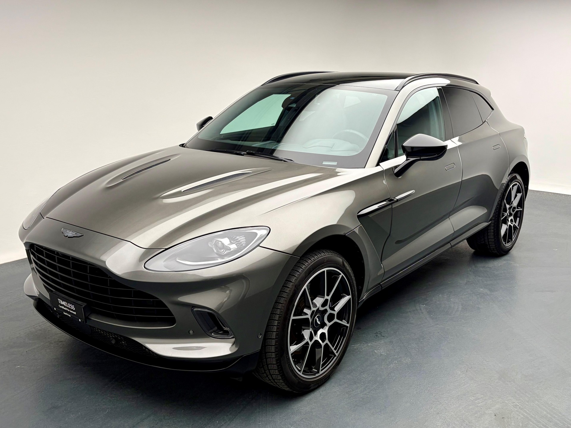 ASTON MARTIN DBX 4.0 V8 Bi-Turbo-image-0